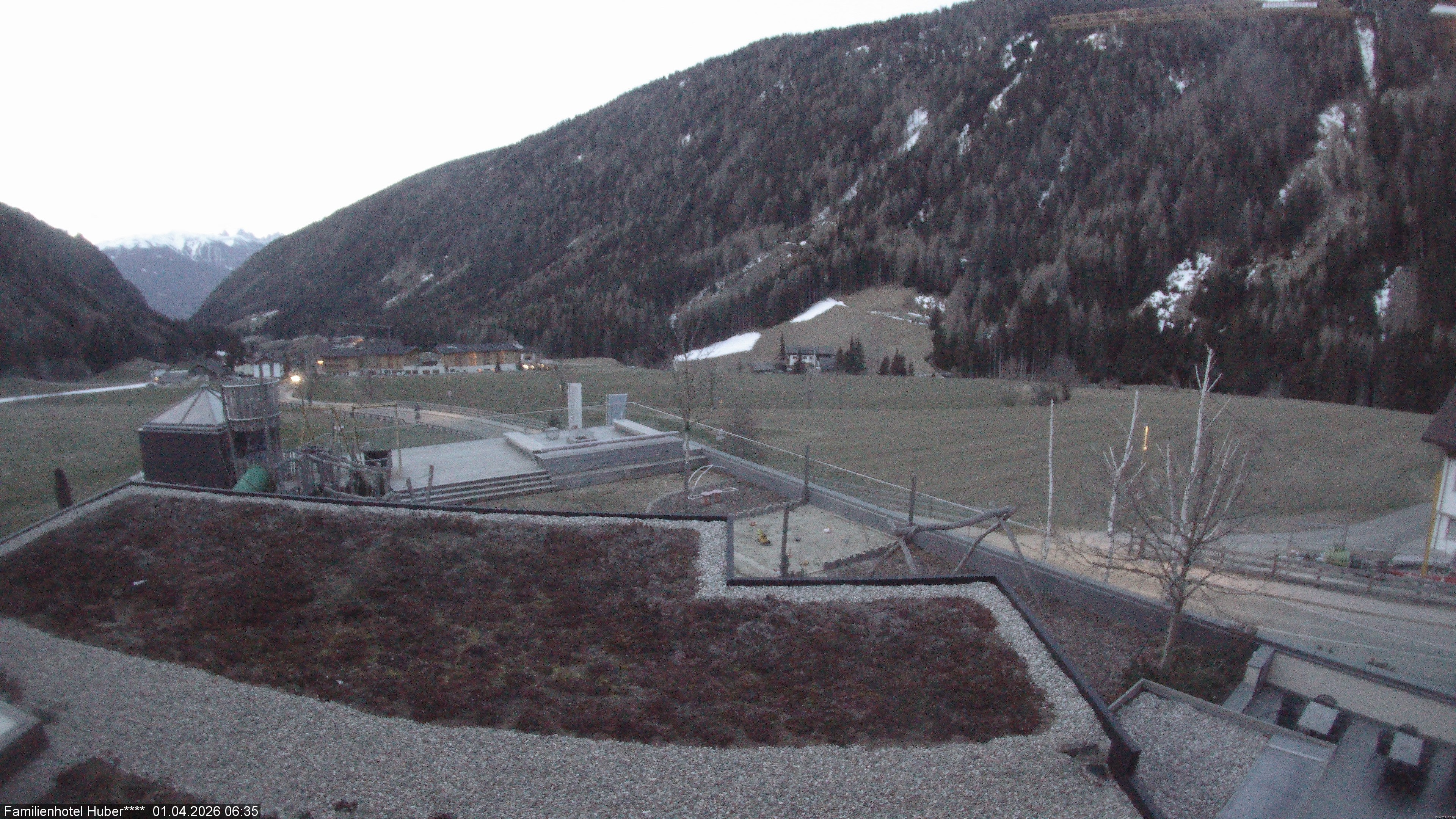Archived image Webcam Family Hotel Huber (South Tyrol)