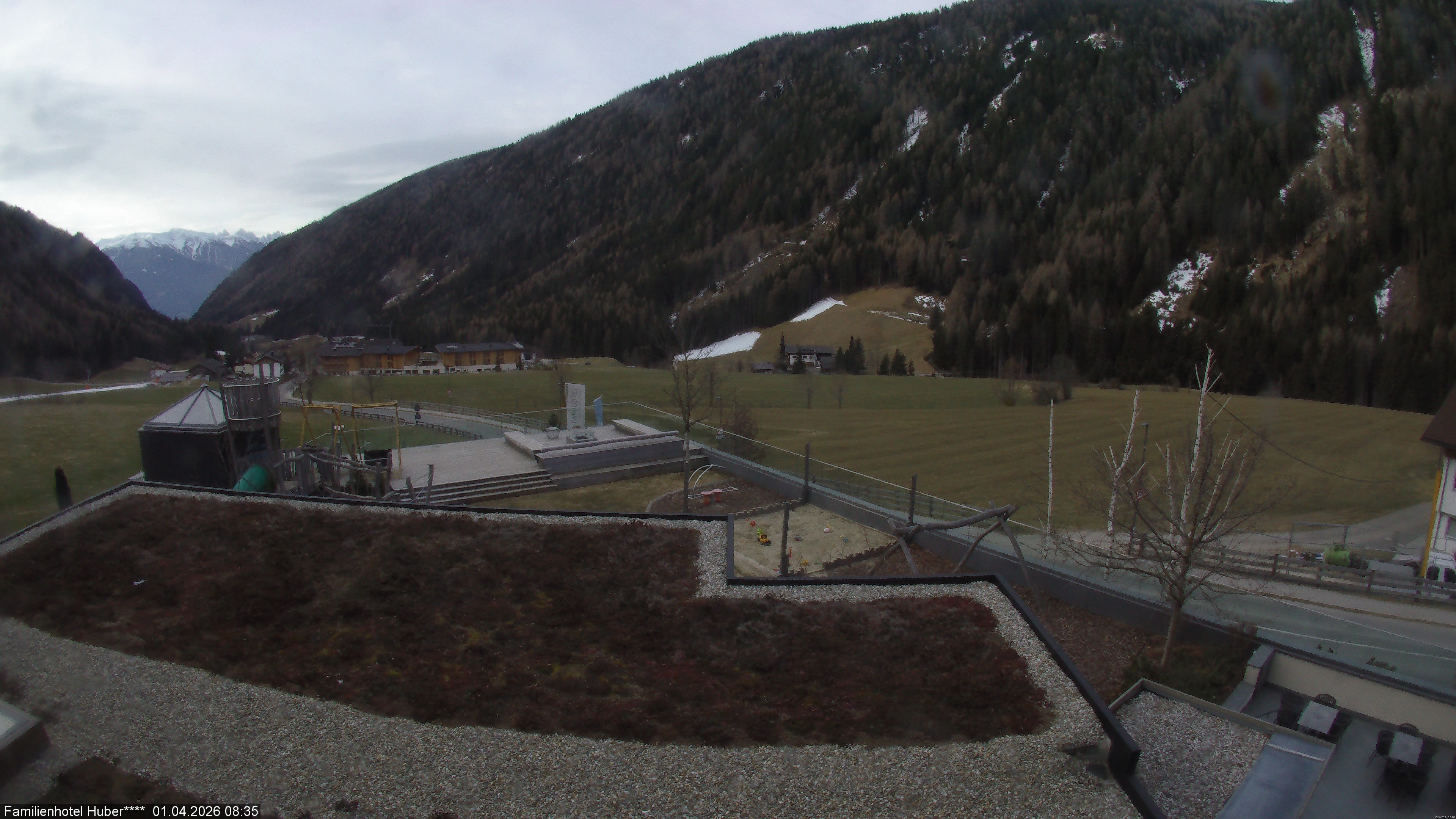 Archived image Webcam Family Hotel Huber (South Tyrol)