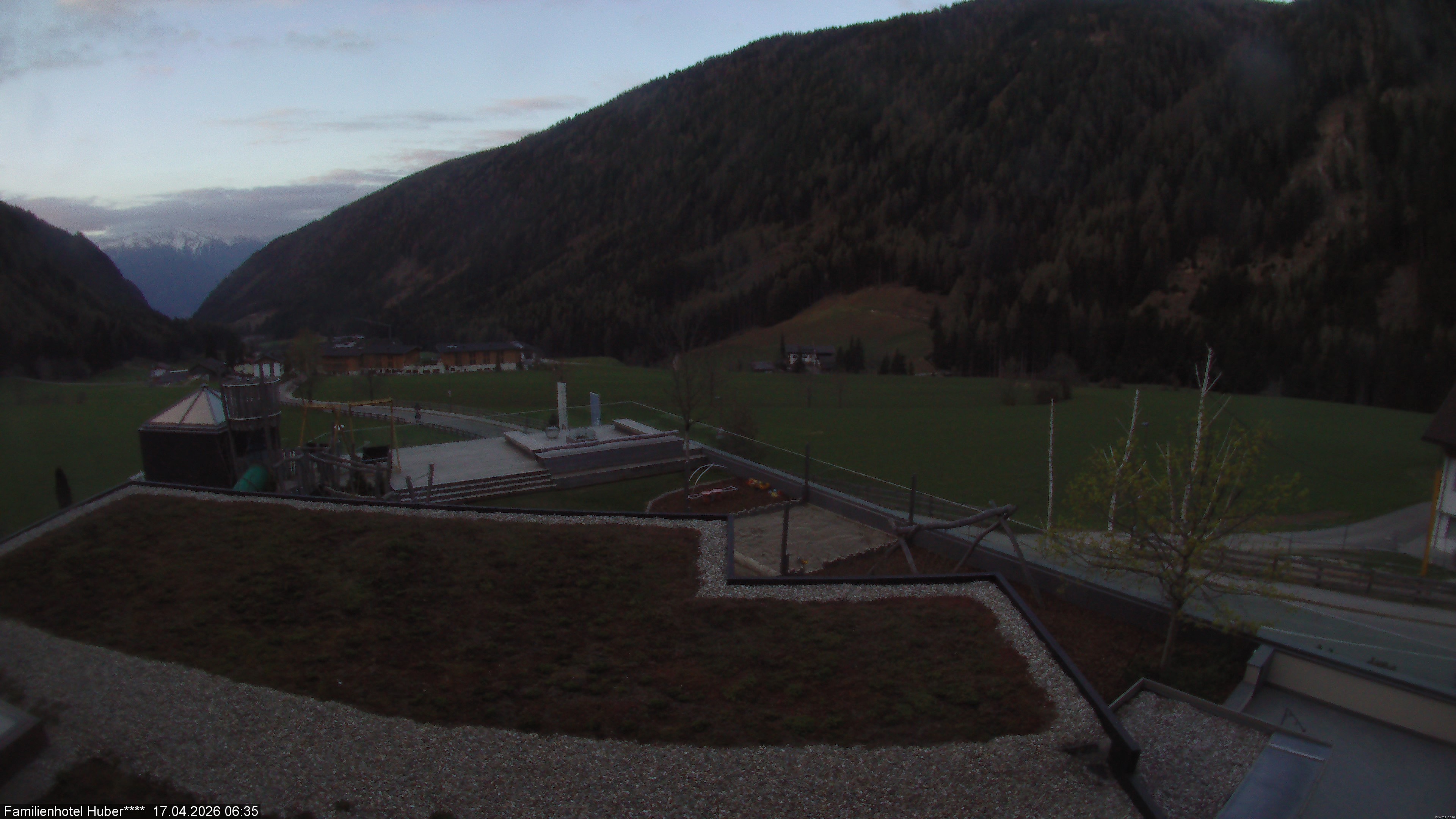 Archived image Webcam Family Hotel Huber (South Tyrol)