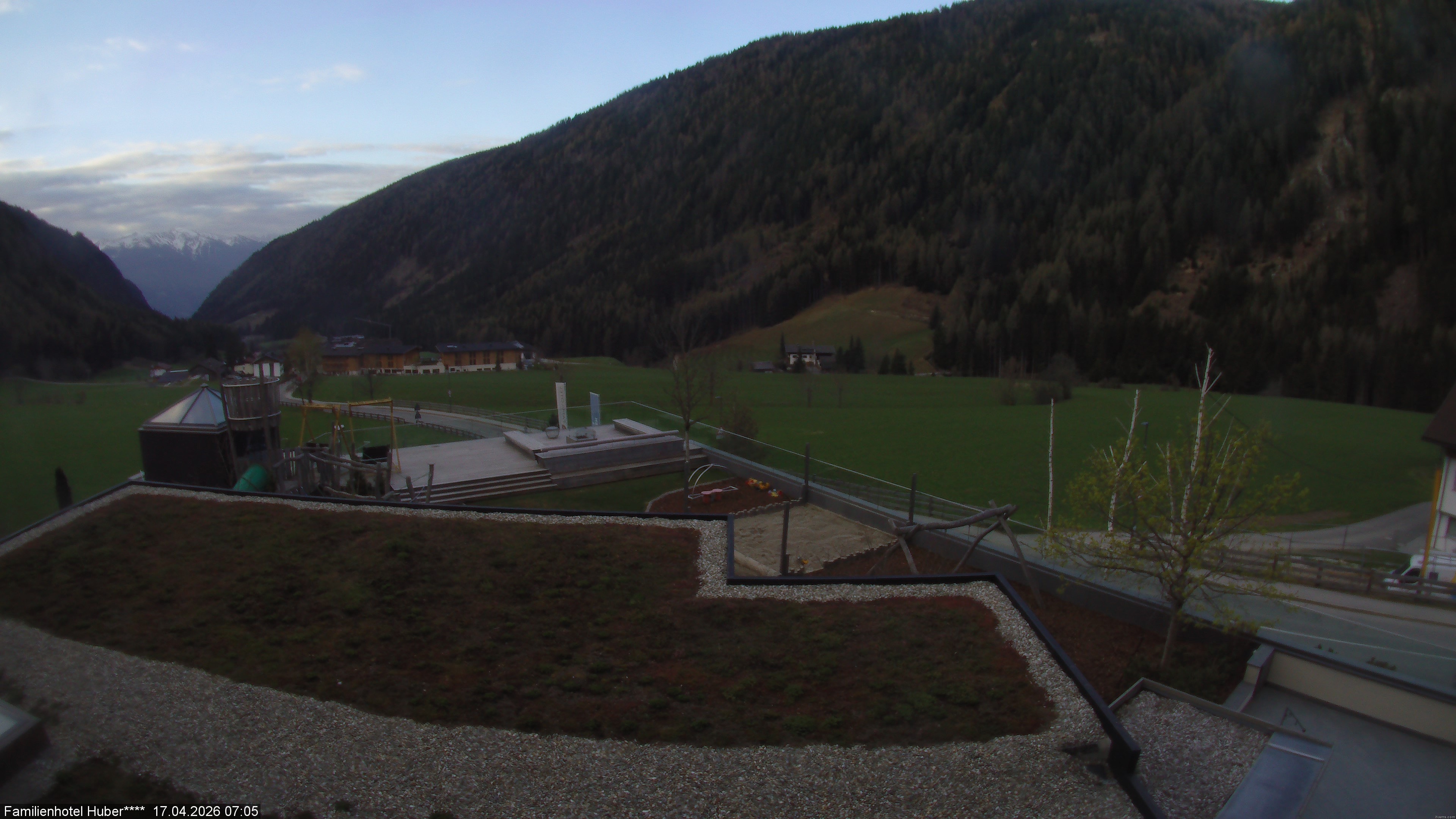 Archived image Webcam Family Hotel Huber (South Tyrol)