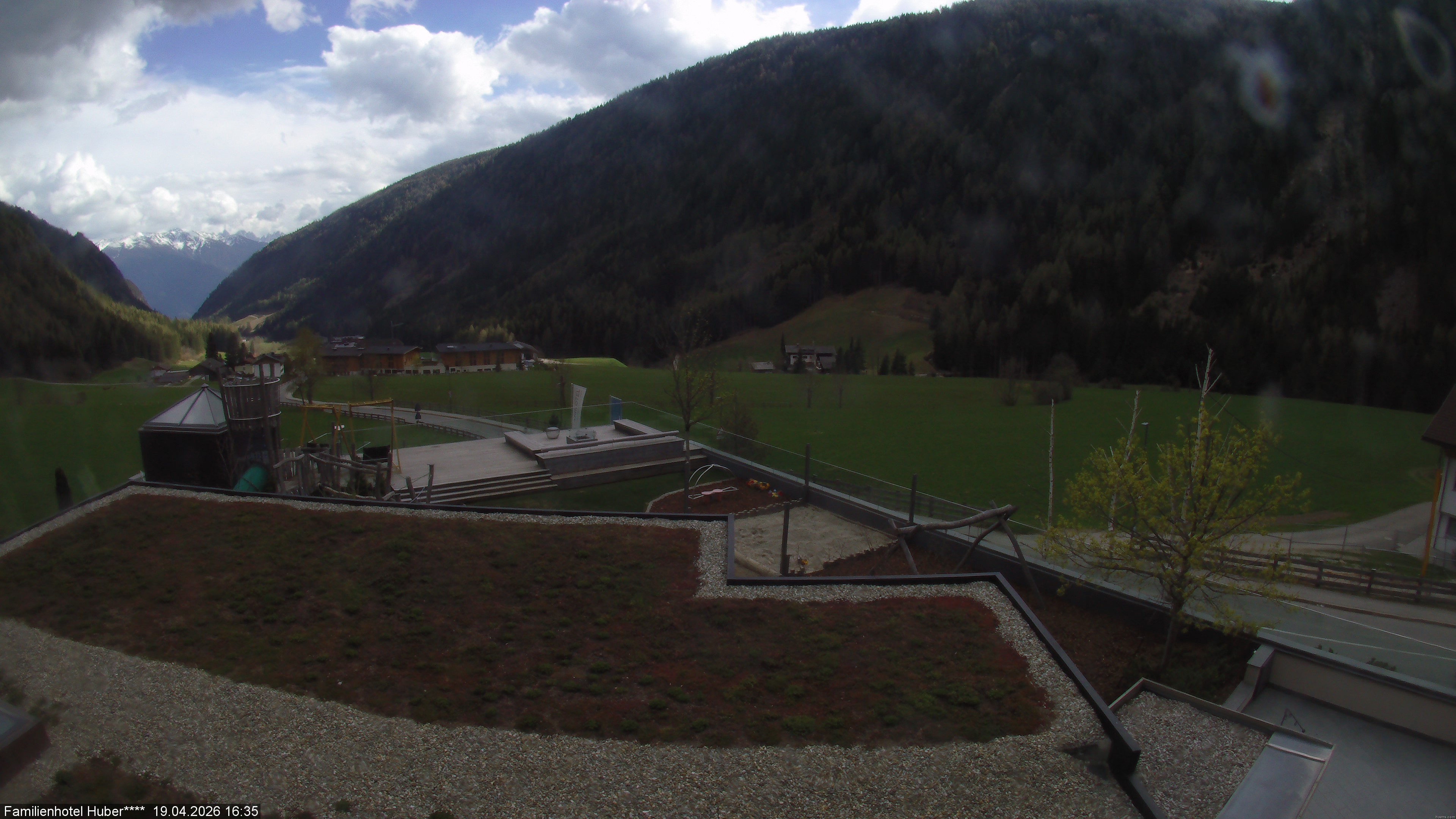Archiv Foto Webcam Familienhotel Huber - Südtirol