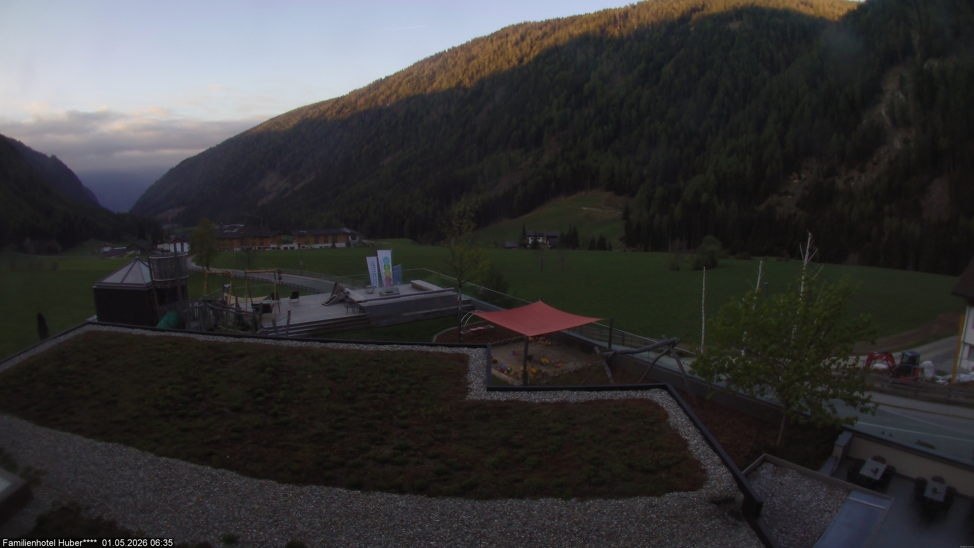 Archiv Foto Webcam Familienhotel Huber - Südtirol