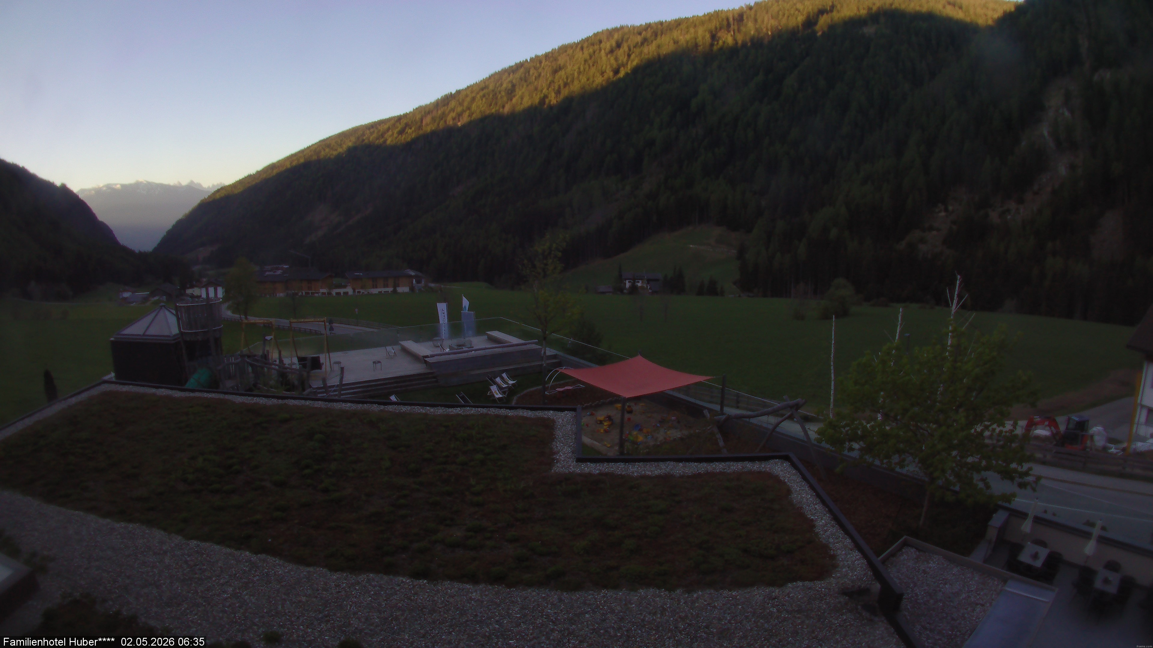 Archived image Webcam Family Hotel Huber (South Tyrol)