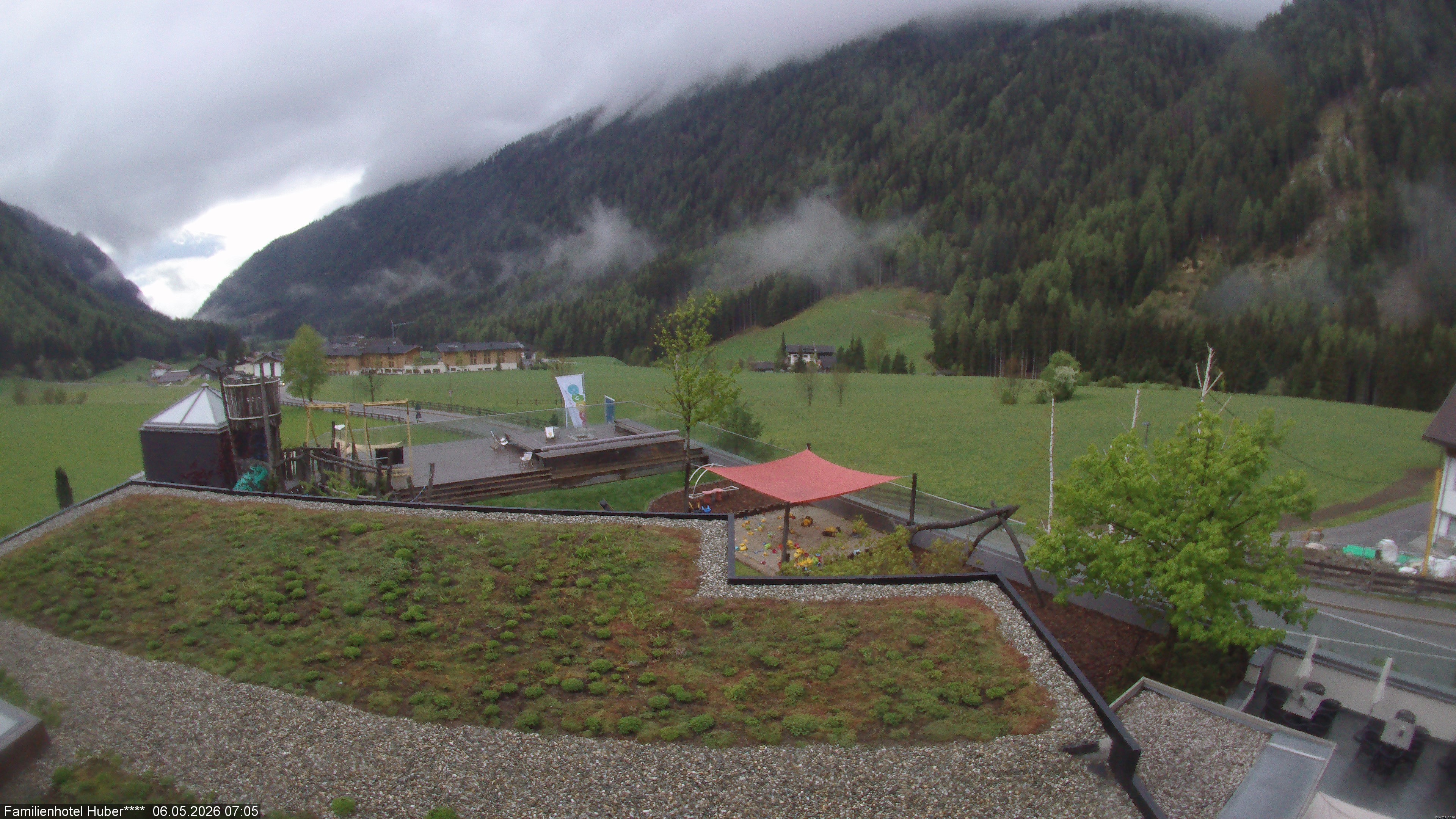 Archived image Webcam Family Hotel Huber (South Tyrol)