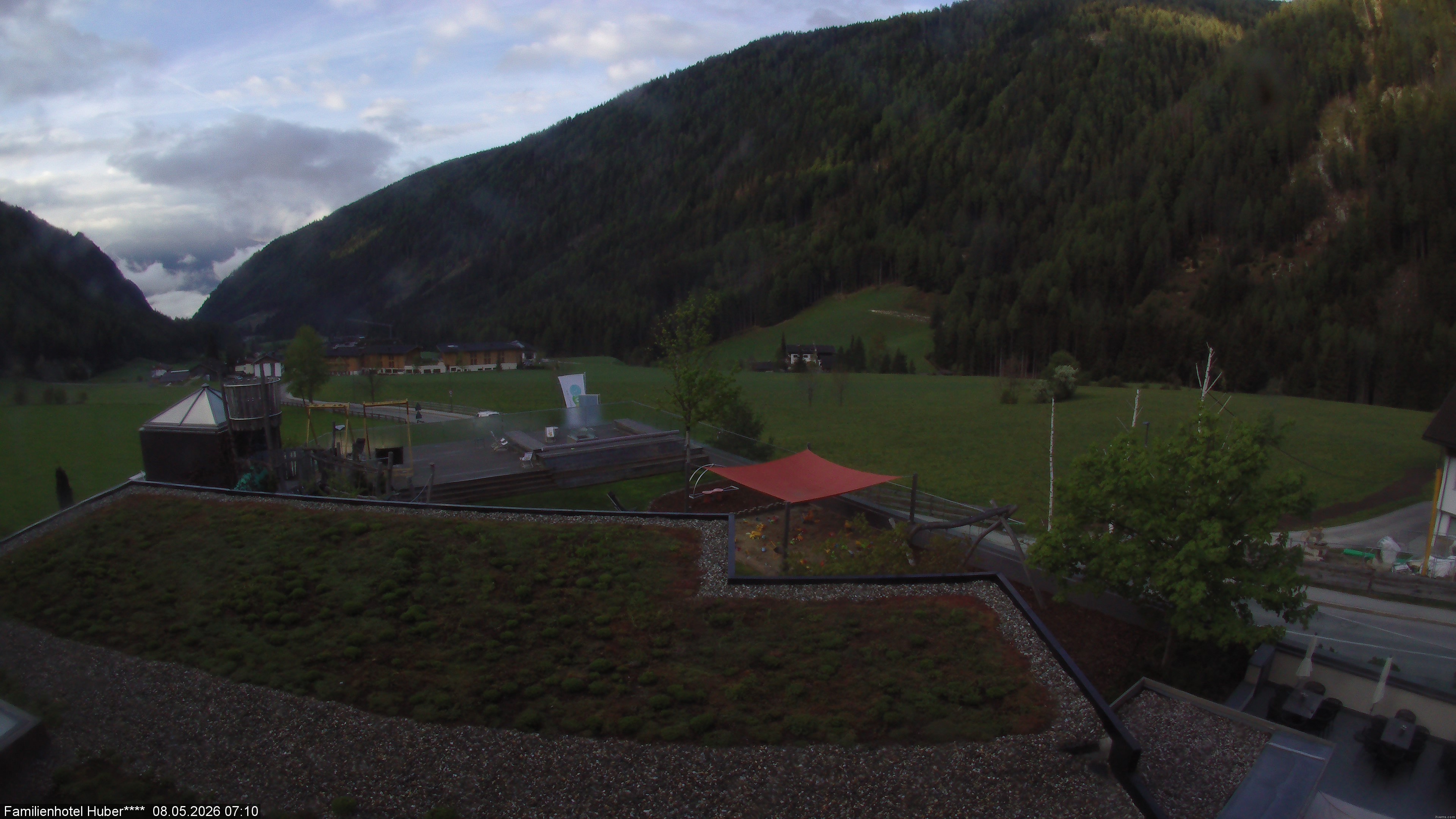 Archived image Webcam Family Hotel Huber (South Tyrol)