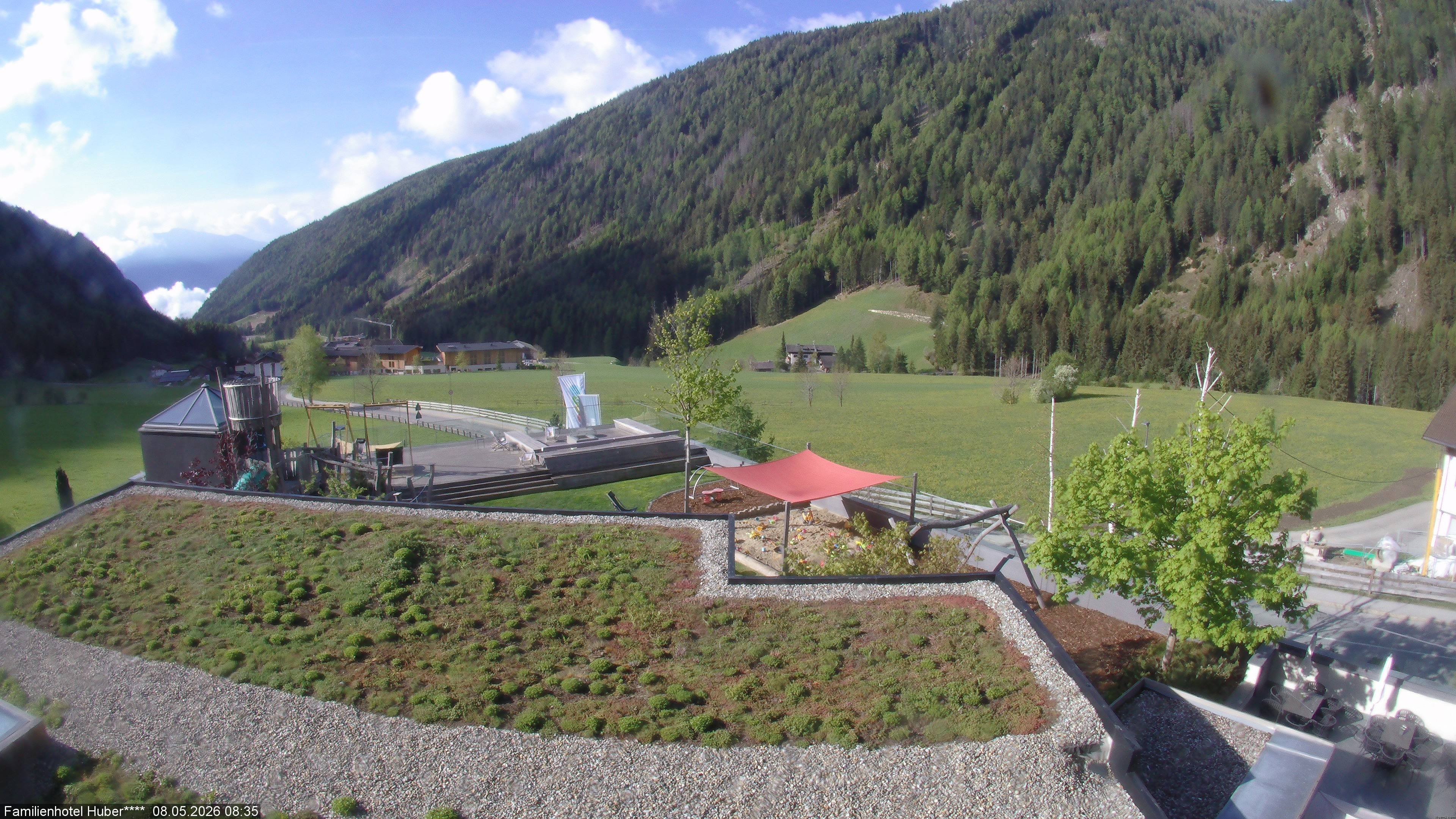 Archived image Webcam Family Hotel Huber (South Tyrol)