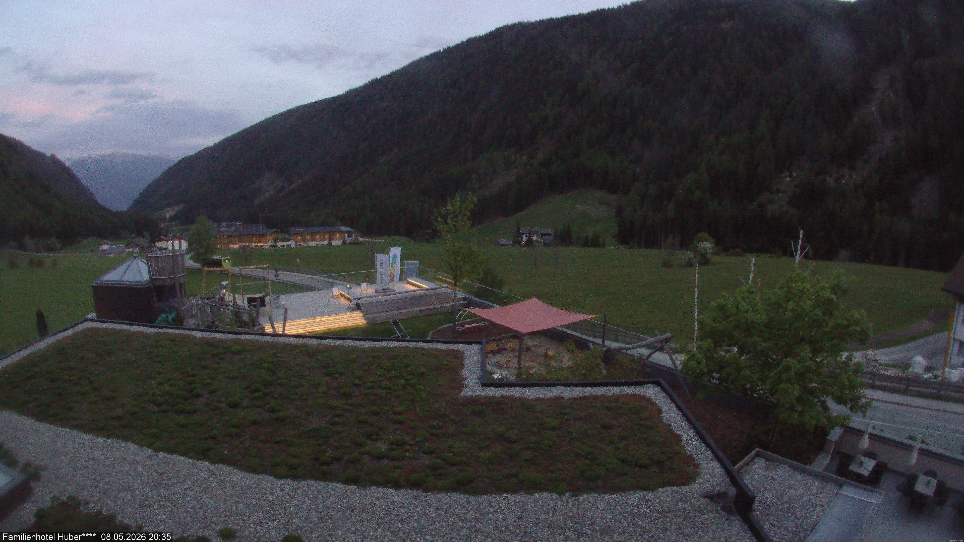 Archived image Webcam Family Hotel Huber (South Tyrol)