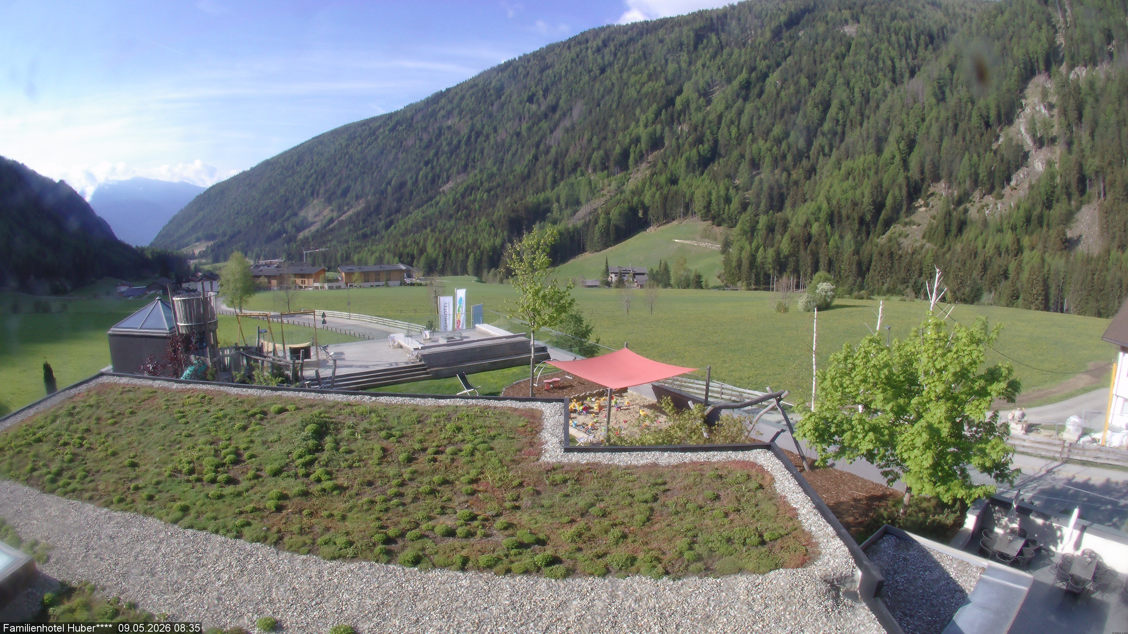 Archived image Webcam Family Hotel Huber (South Tyrol)