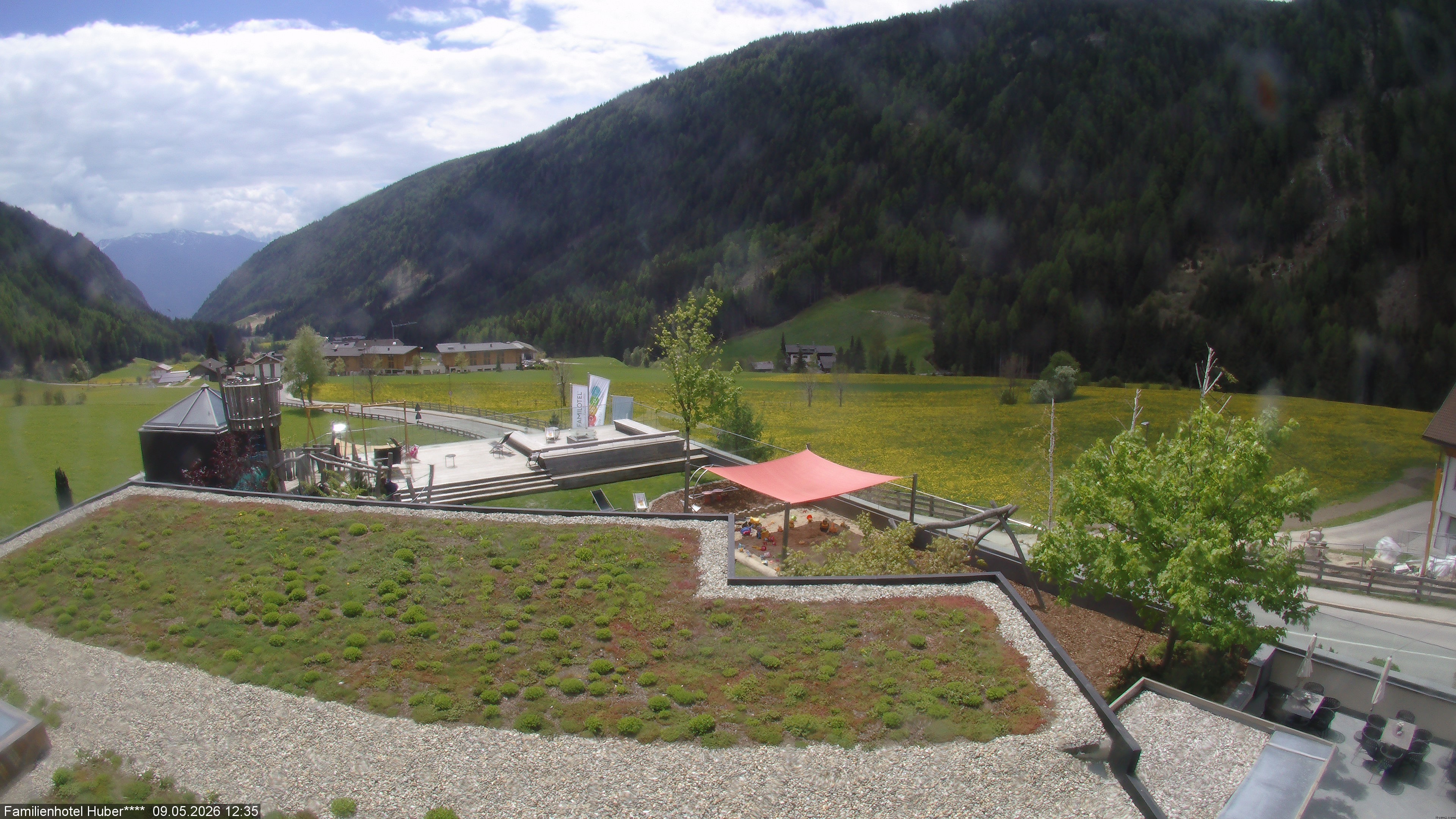 Archived image Webcam Family Hotel Huber (South Tyrol)