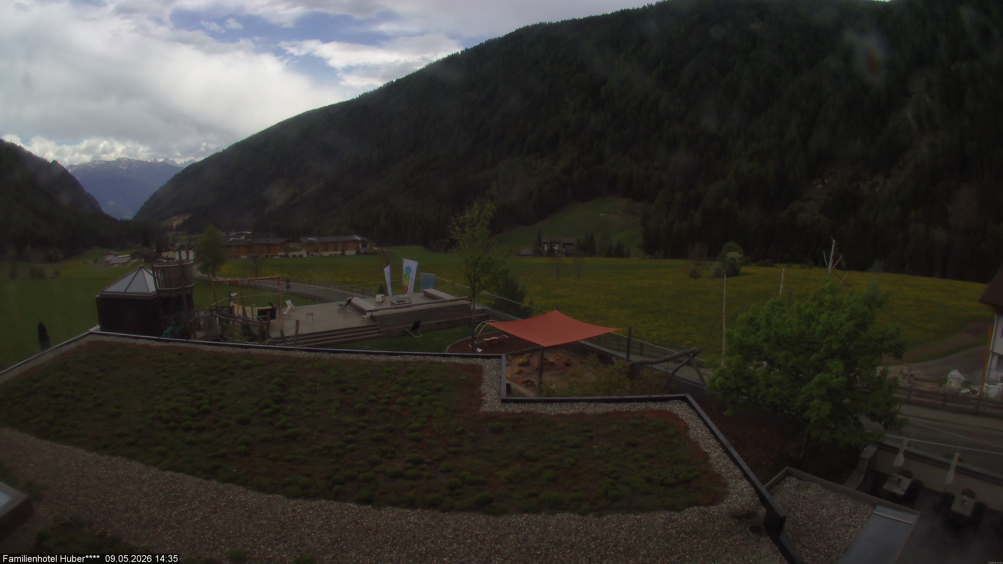 Archived image Webcam Family Hotel Huber (South Tyrol)