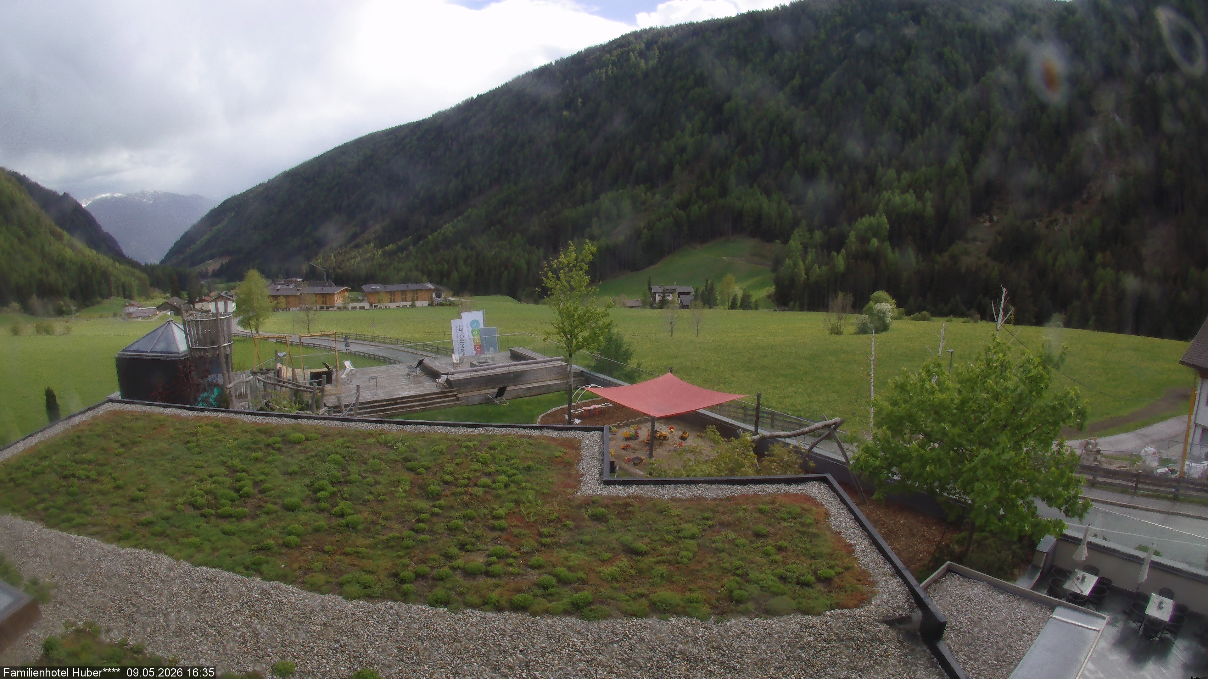 Archived image Webcam Family Hotel Huber (South Tyrol)