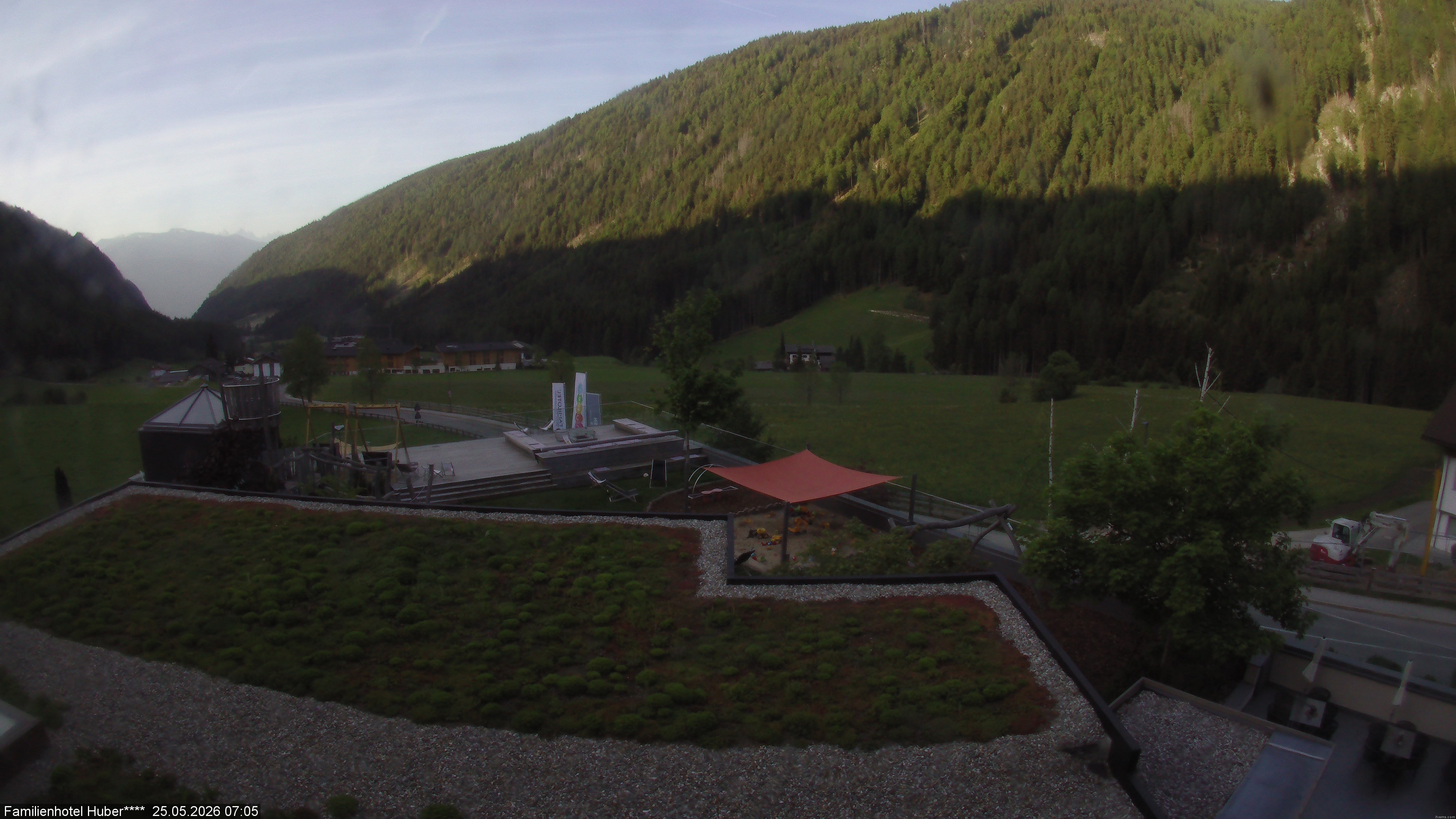 Archived image Webcam Family Hotel Huber (South Tyrol)