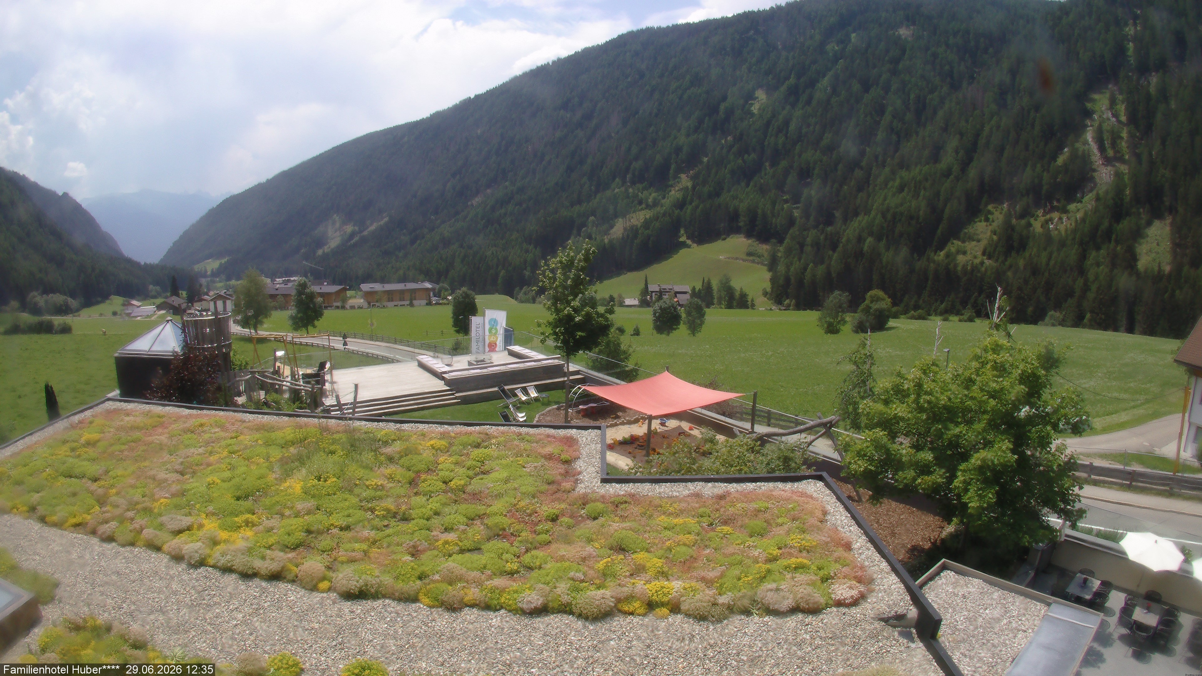 Archived image Webcam Family Hotel Huber (South Tyrol)