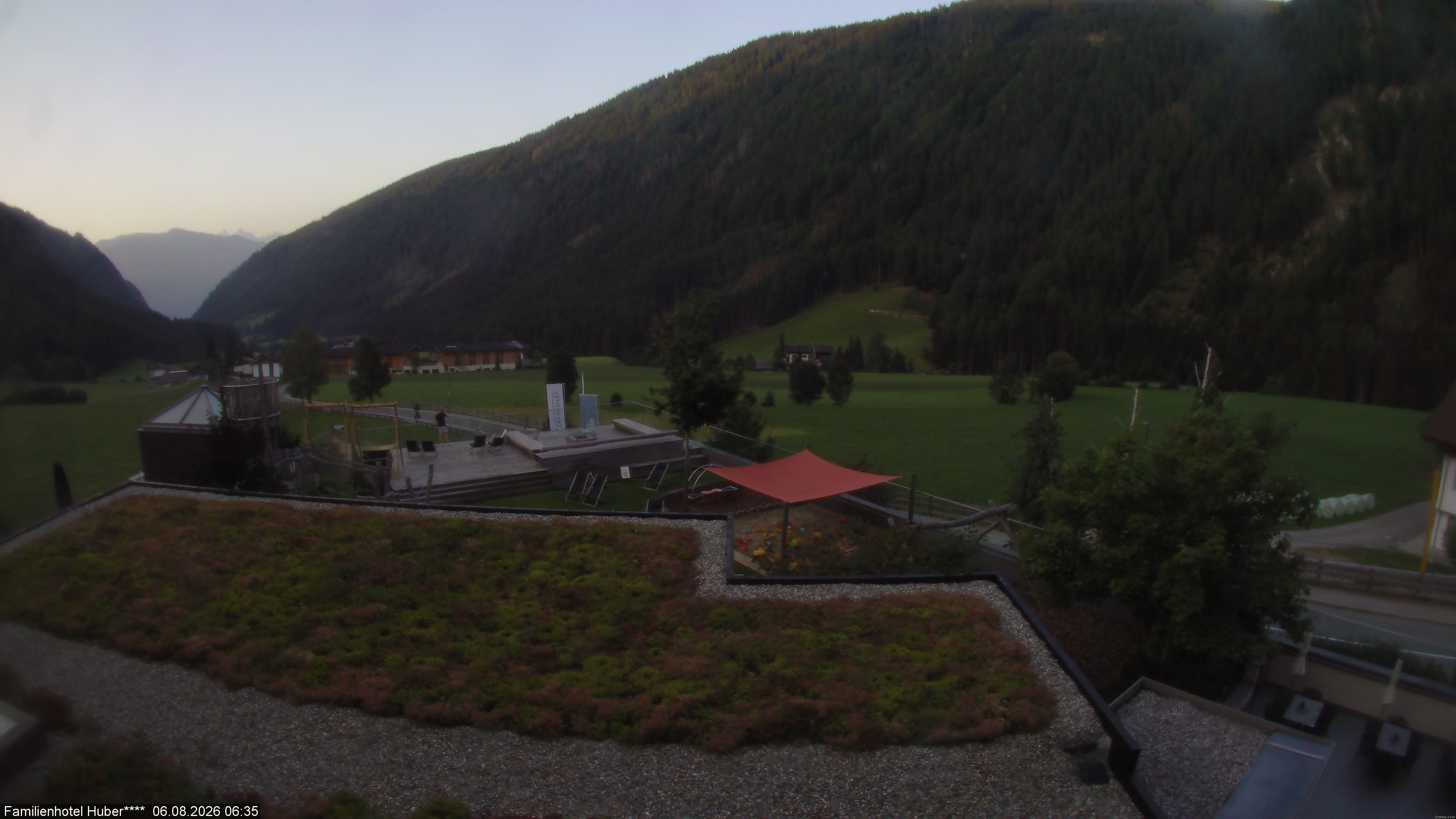 Archived image Webcam Family Hotel Huber (South Tyrol)