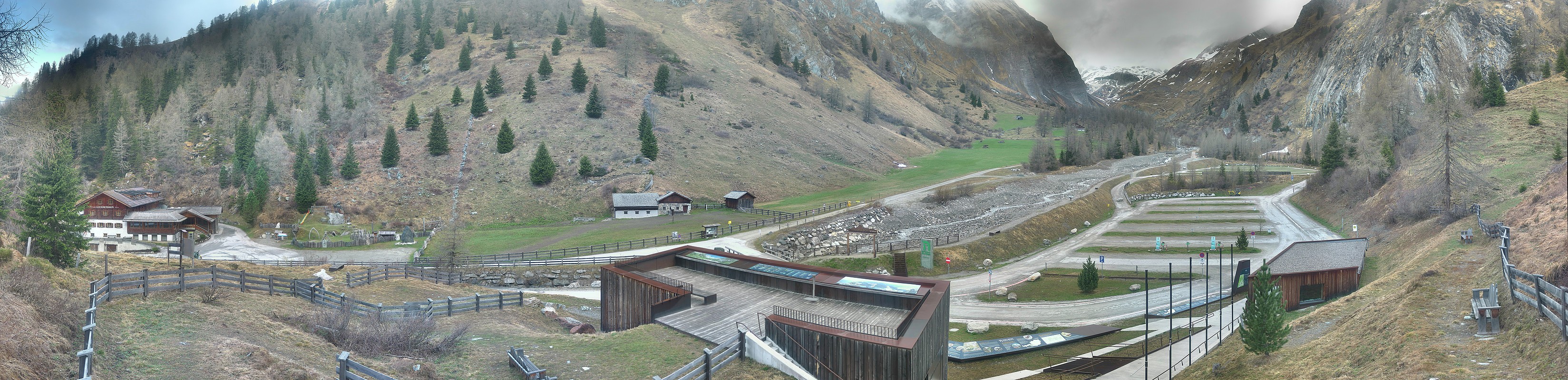 Archiv Foto Webcam Kalser Glocknerstraße - der Weg zum königlichen Ausblick