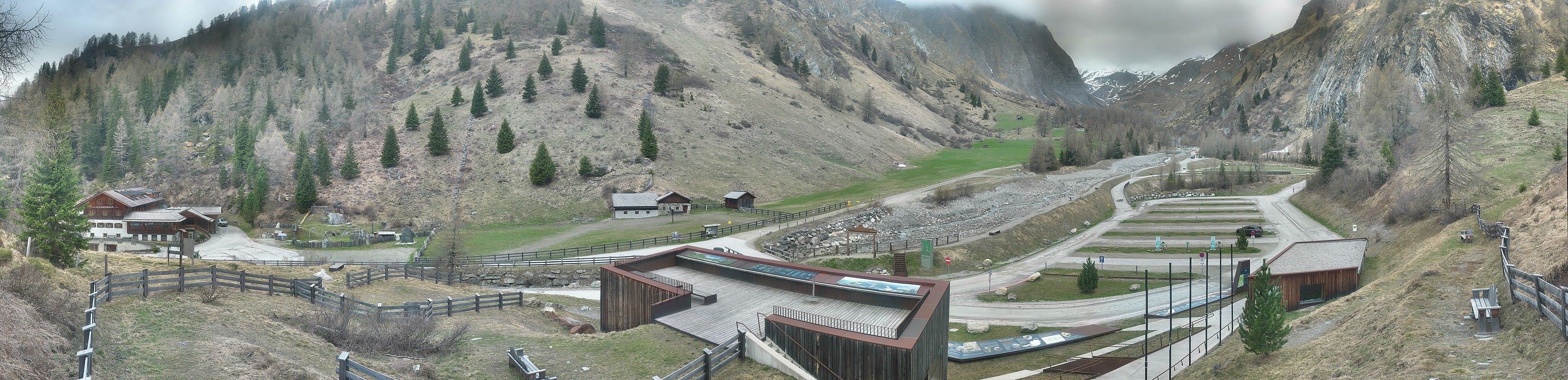 Archiv Foto Webcam Kalser Glocknerstraße - der Weg zum königlichen Ausblick