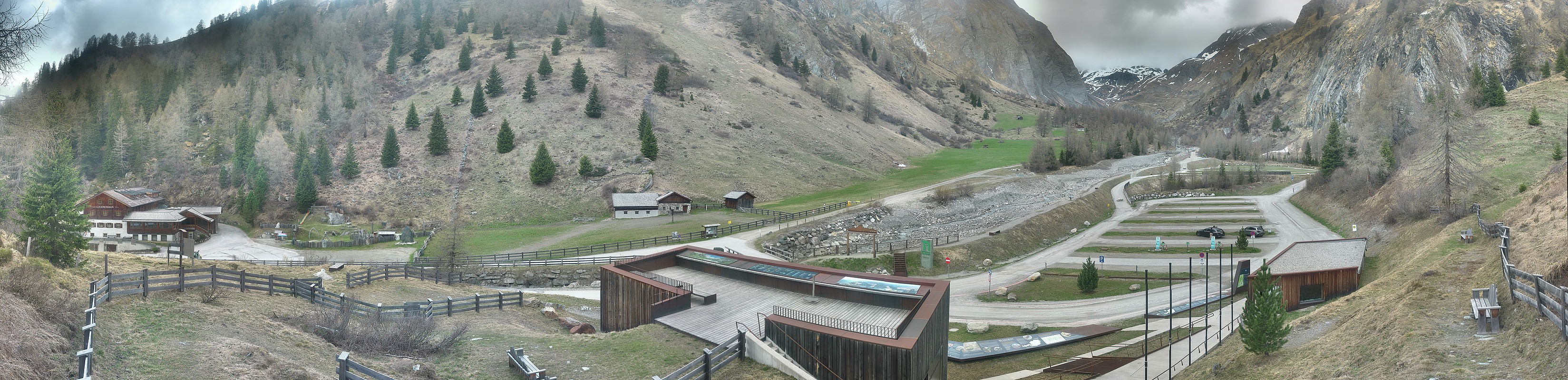 Archiv Foto Webcam Kalser Glocknerstraße - der Weg zum königlichen Ausblick