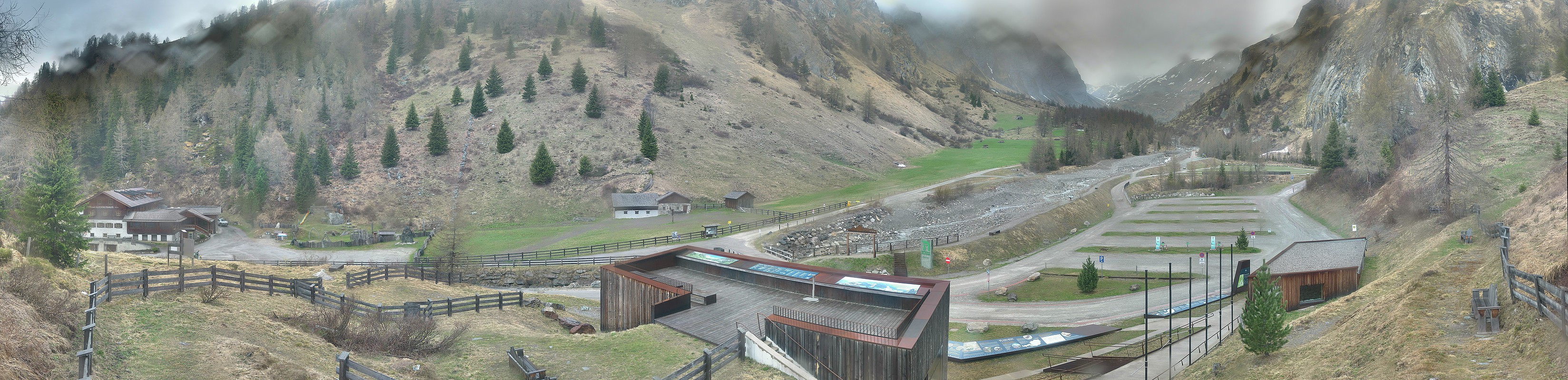 Archiv Foto Webcam Kalser Glocknerstraße - der Weg zum königlichen Ausblick