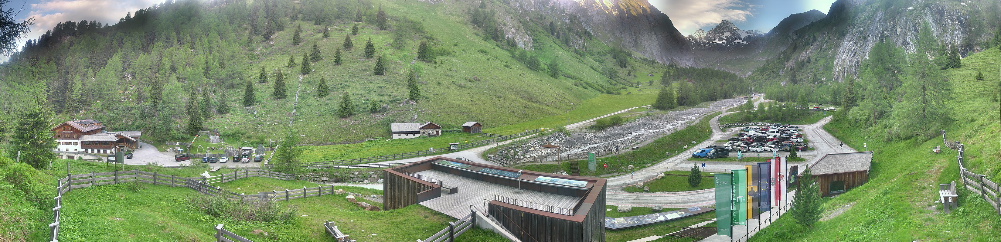 Archiv Foto Webcam Kalser Glocknerstraße - der Weg zum königlichen Ausblick