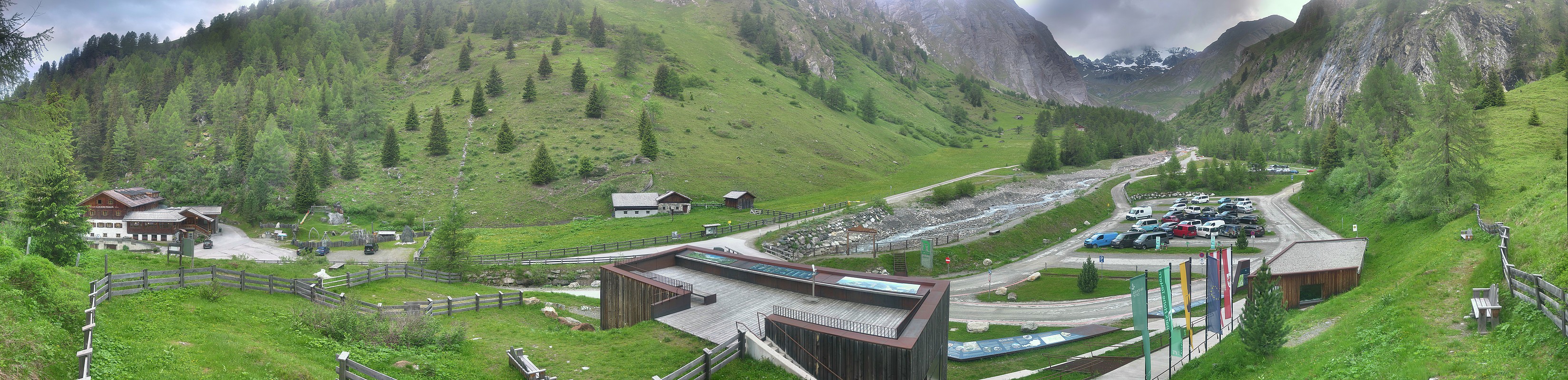 Archiv Foto Webcam Kalser Glocknerstraße - der Weg zum königlichen Ausblick