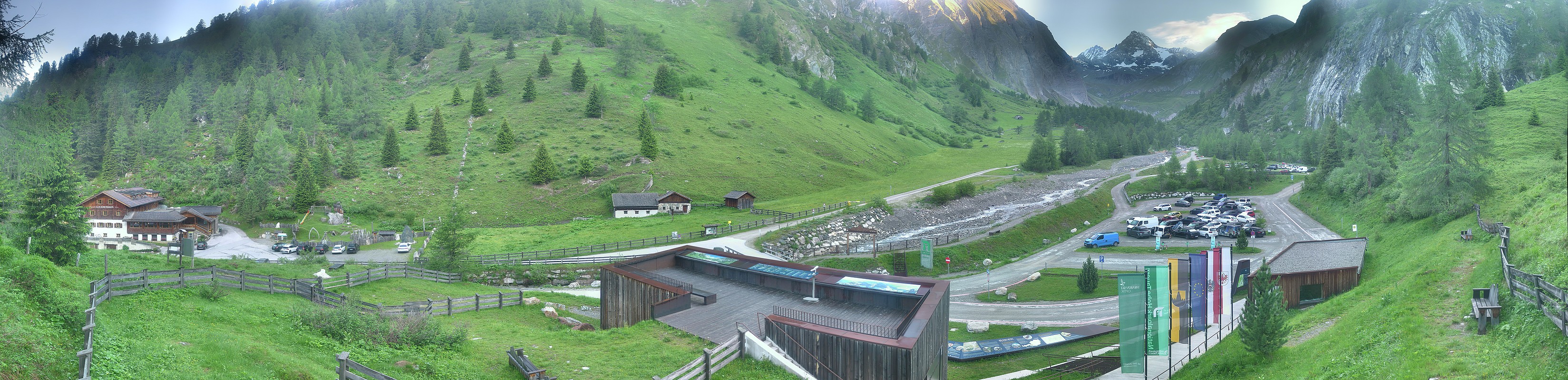 Archiv Foto Webcam Kalser Glocknerstraße - der Weg zum königlichen Ausblick