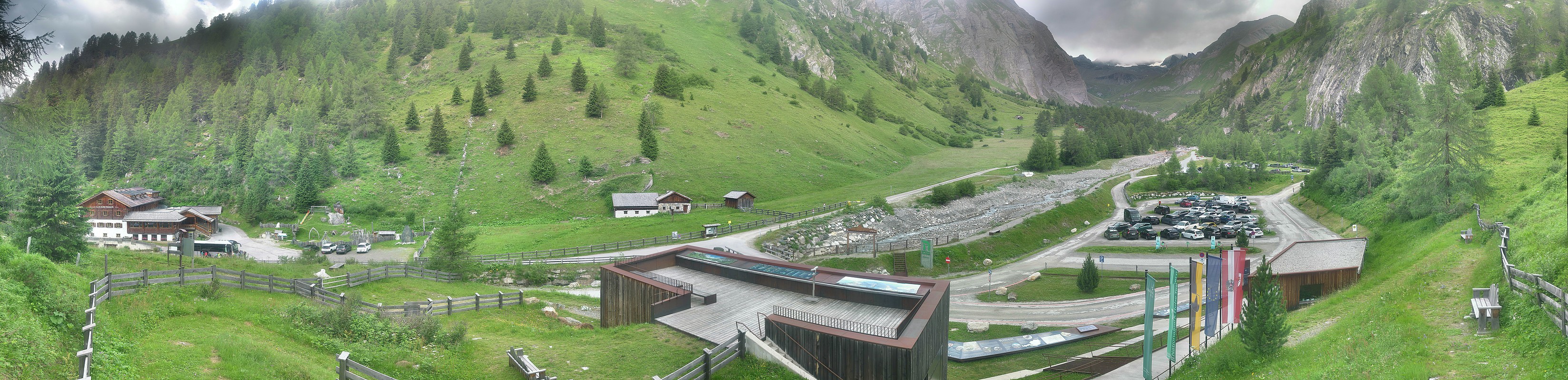 Archiv Foto Webcam Kalser Glocknerstraße - der Weg zum königlichen Ausblick