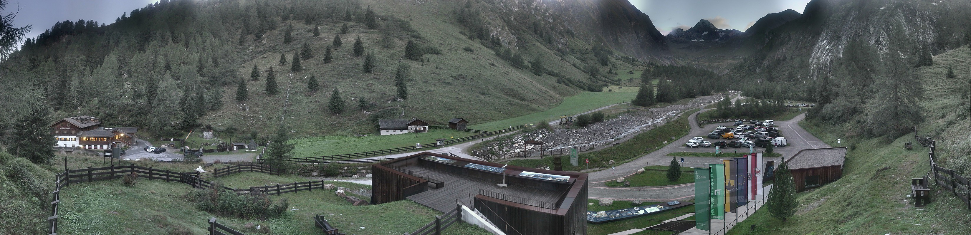 Archiv Foto Webcam Kalser Glocknerstraße - der Weg zum königlichen Ausblick