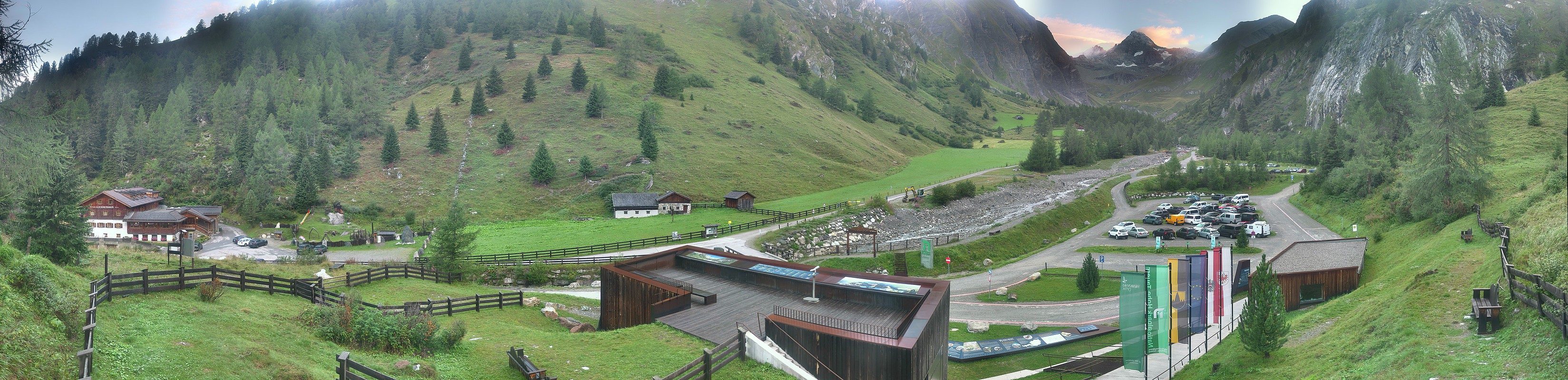 Archiv Foto Webcam Kalser Glocknerstraße - der Weg zum königlichen Ausblick