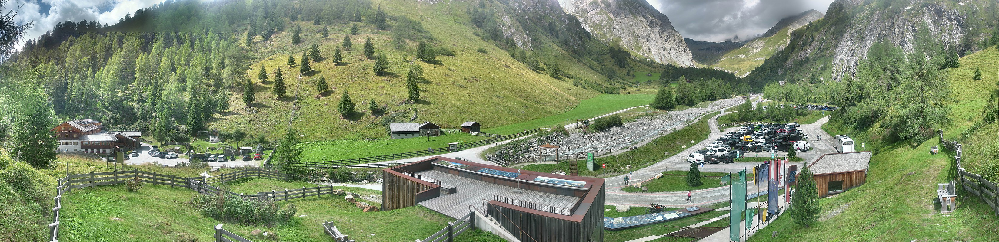 Archiv Foto Webcam Kalser Glocknerstraße - der Weg zum königlichen Ausblick