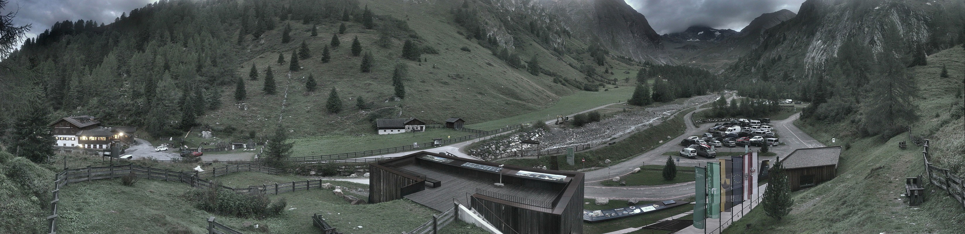 Archiv Foto Webcam Kalser Glocknerstraße - der Weg zum königlichen Ausblick
