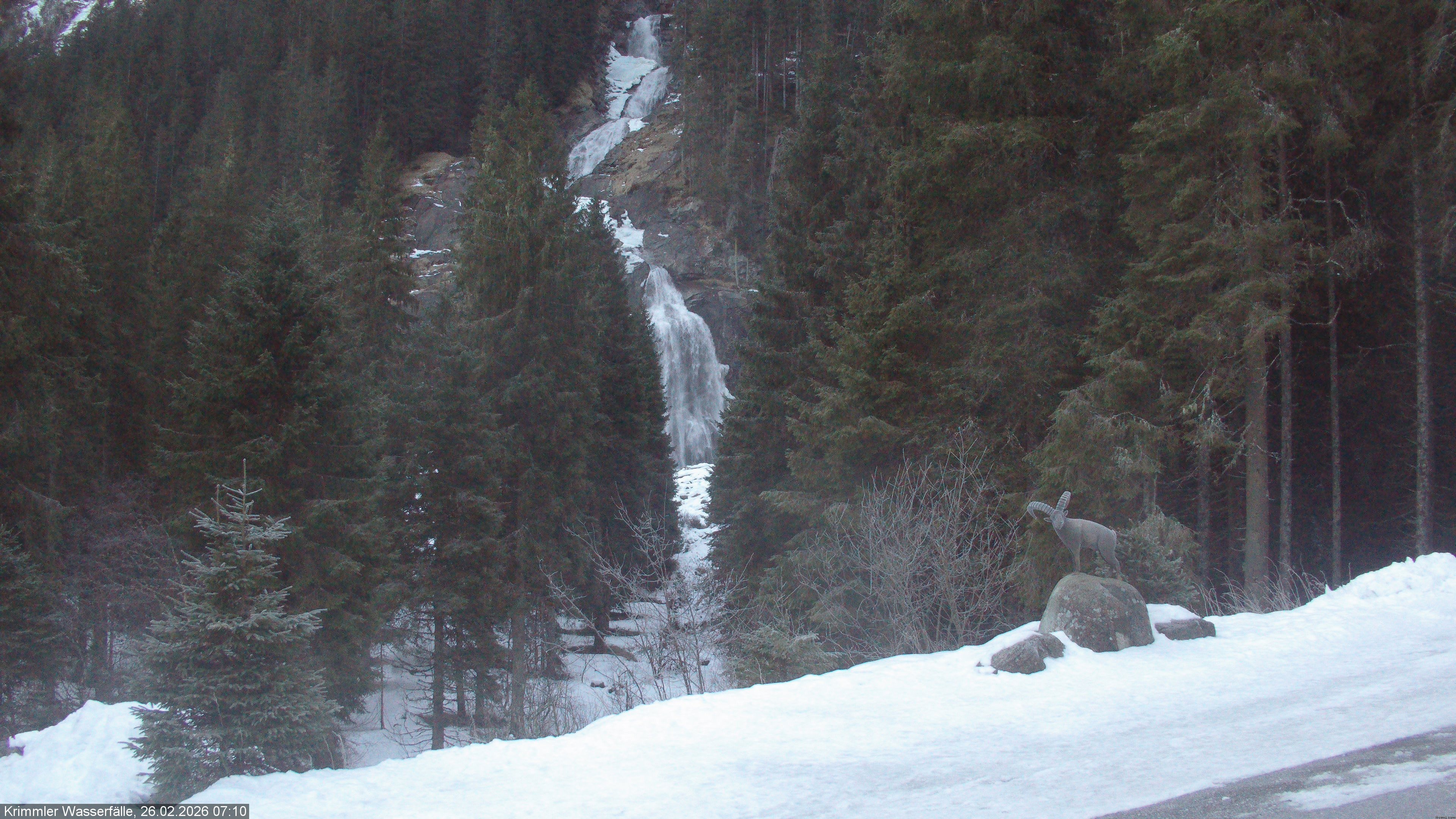 Archived image Webcam Hanke's Café - Krimml Waterfalls