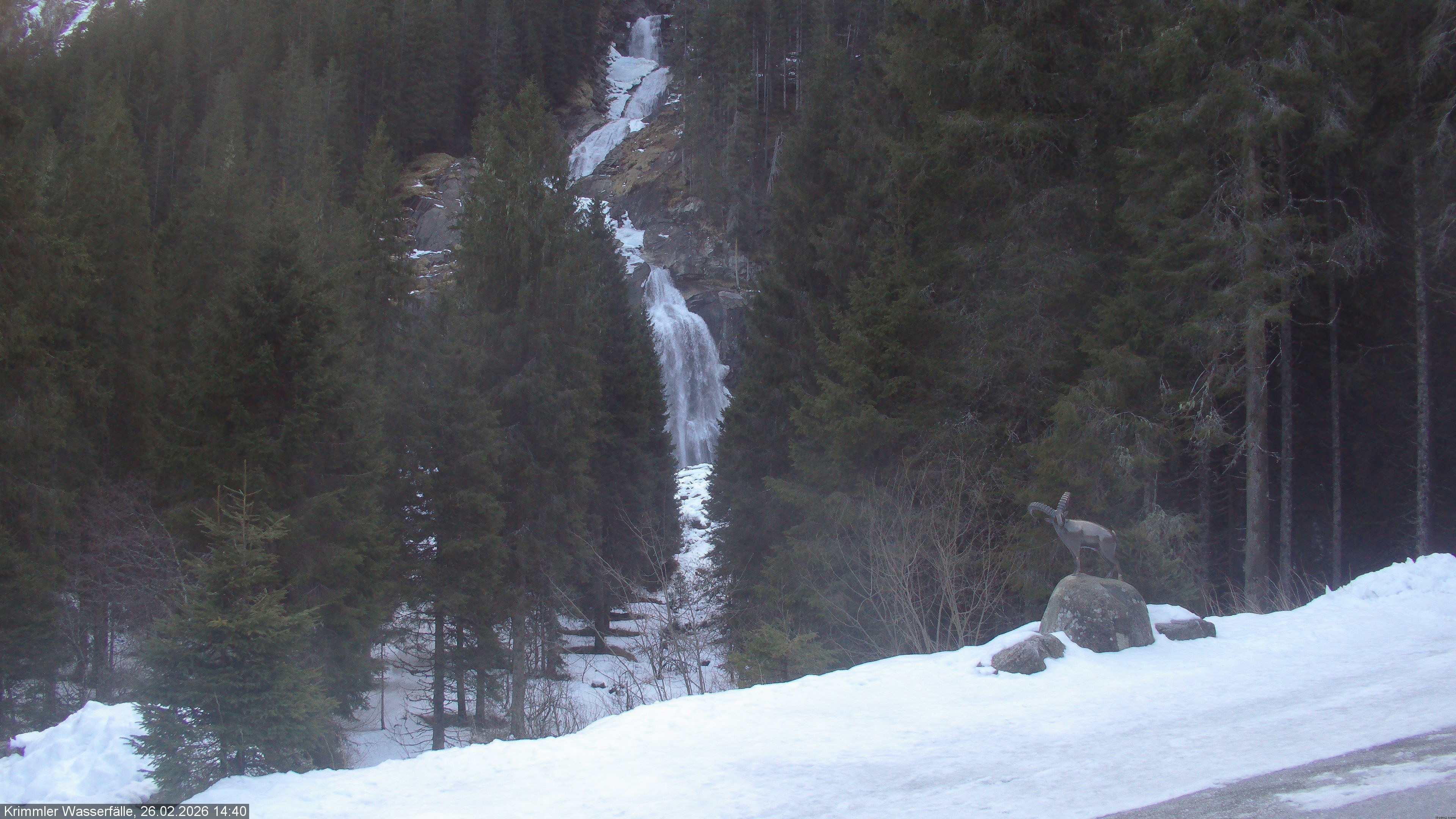 Archived image Webcam Hanke's Café - Krimml Waterfalls