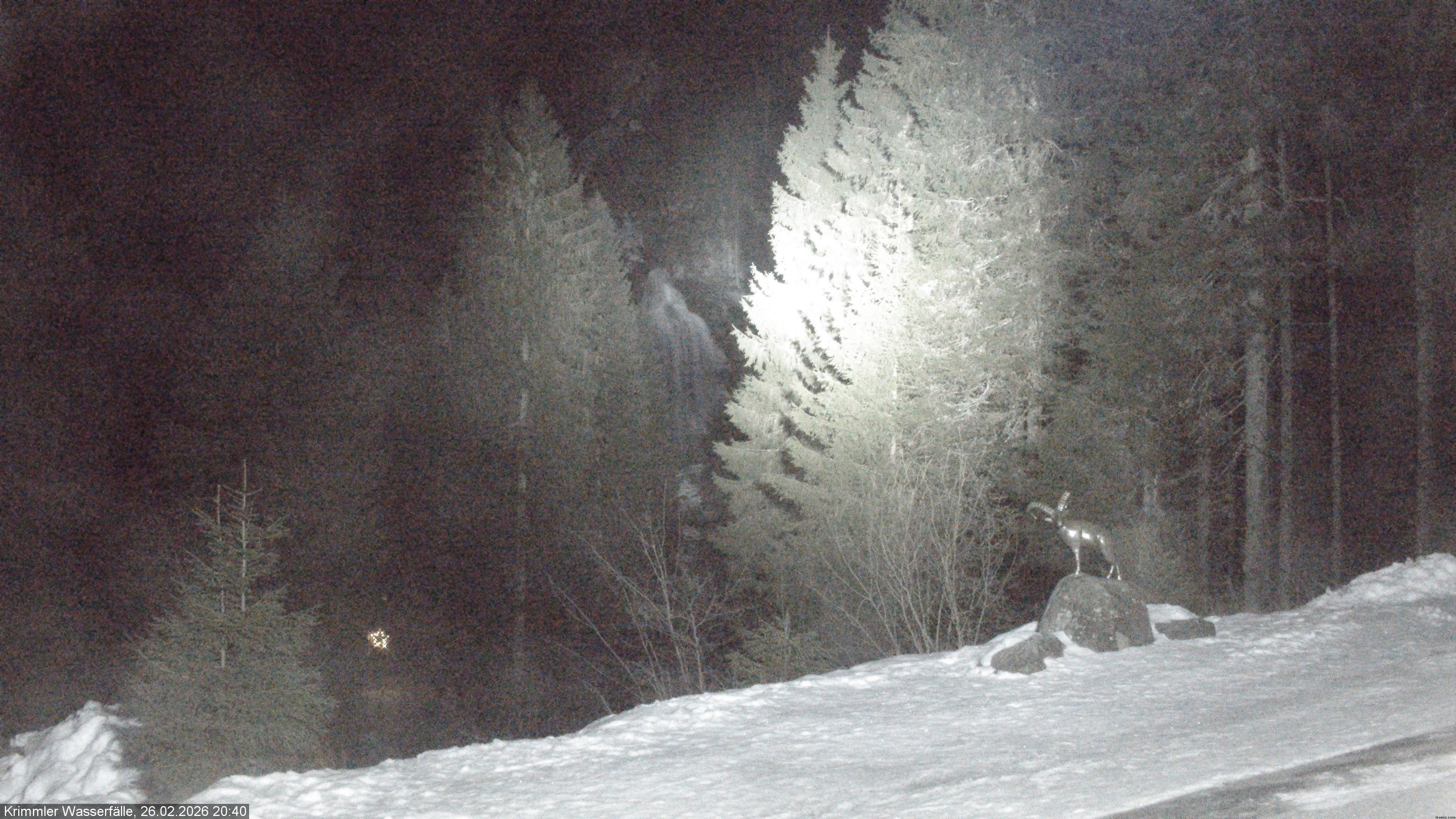 Archived image Webcam Hanke's Café - Krimml Waterfalls