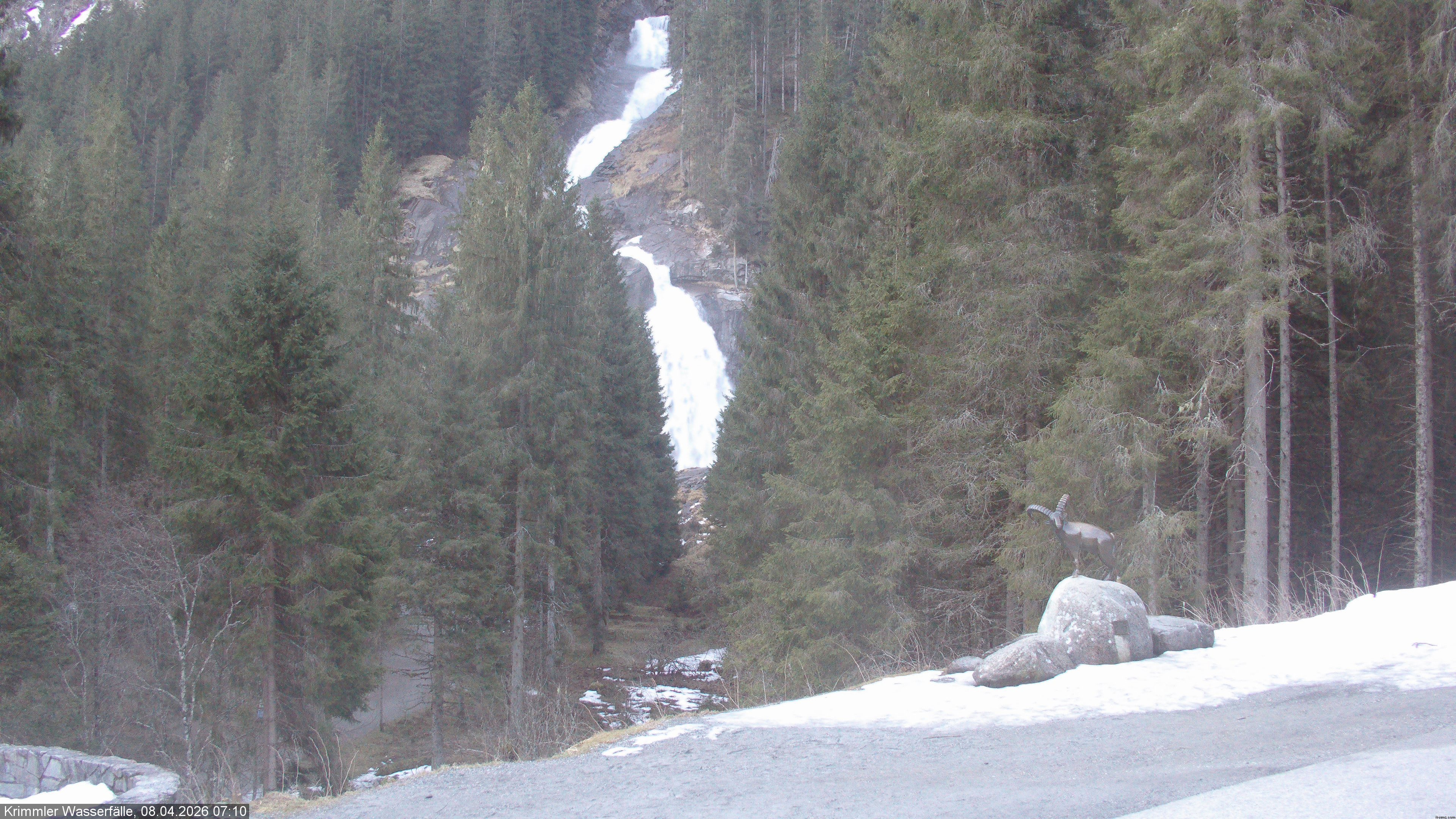 Archived image Webcam Hanke's Café - Krimml Waterfalls