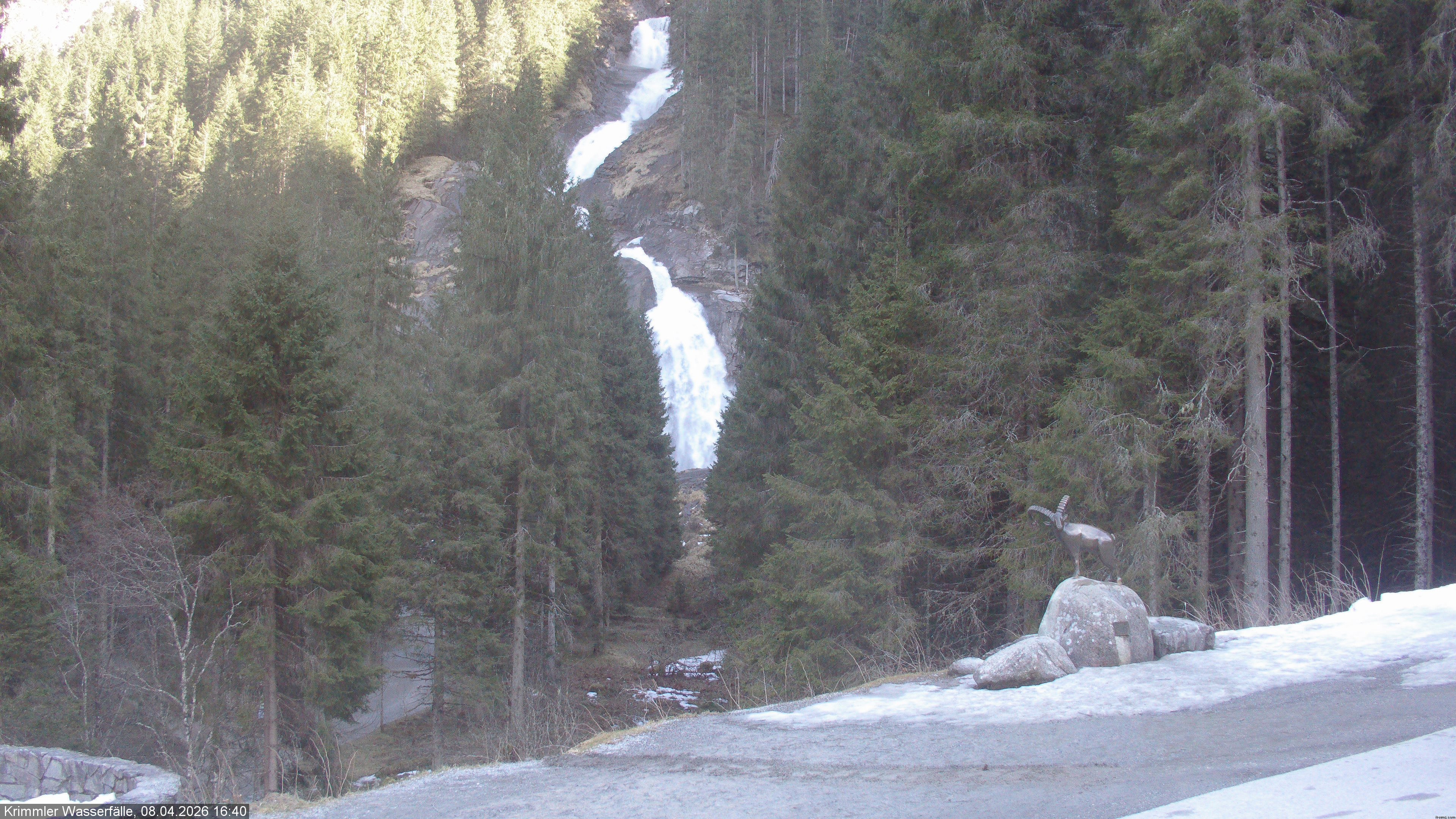 Archived image Webcam Hanke's Café - Krimml Waterfalls