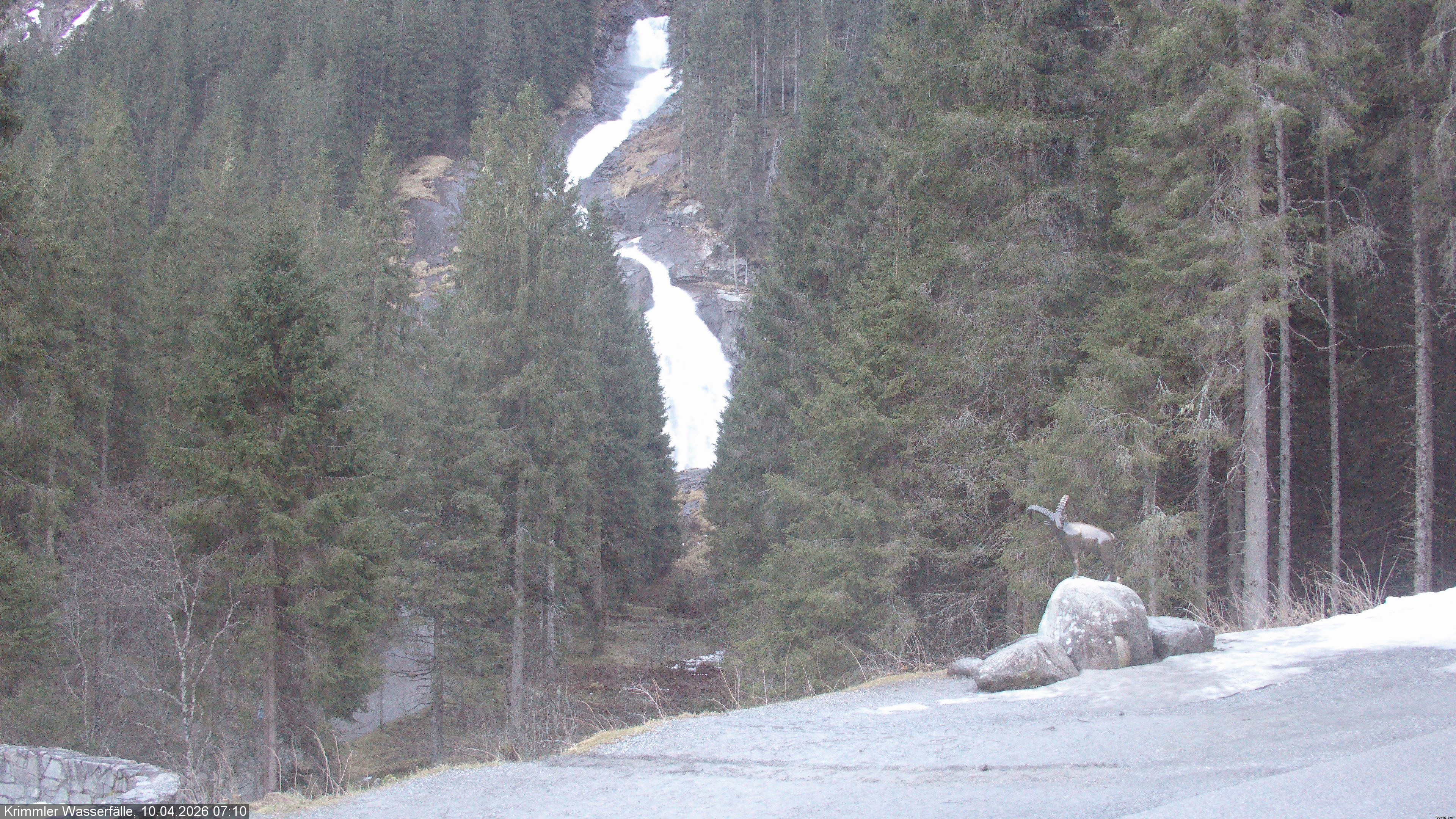 Archived image Webcam Hanke's Café - Krimml Waterfalls