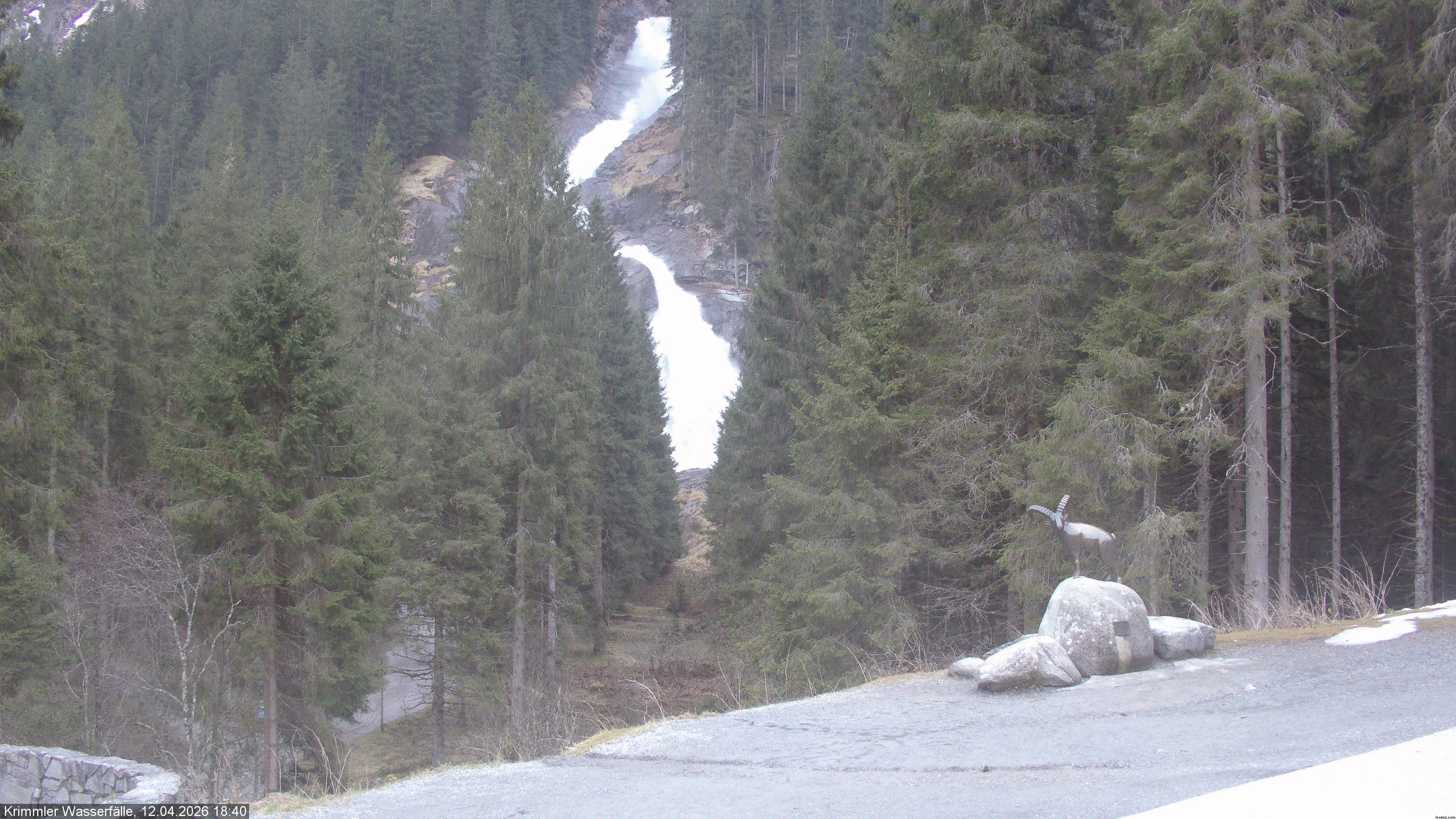 Archived image Webcam Hanke's Café - Krimml Waterfalls