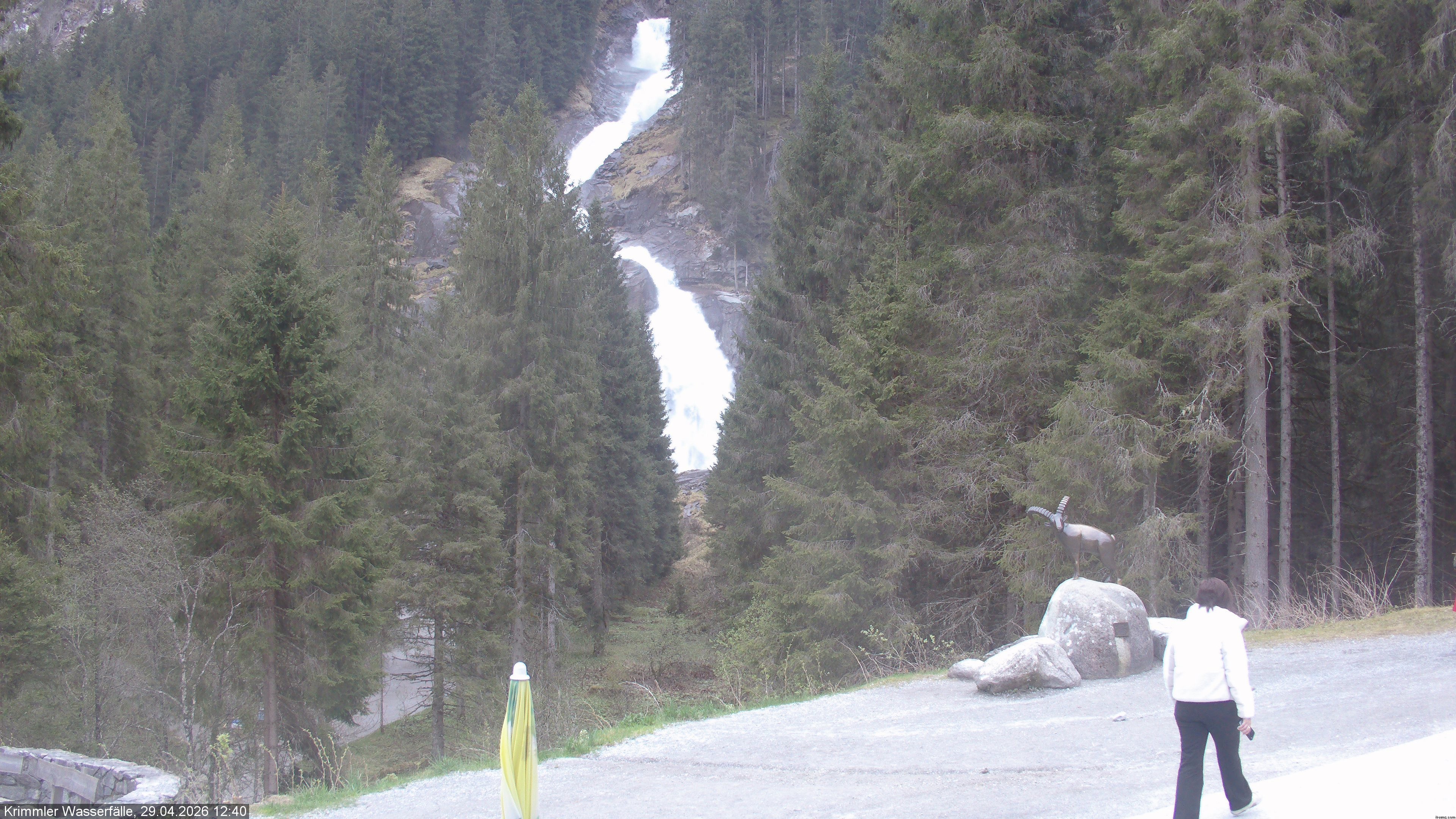 Archived image Webcam Hanke's Café - Krimml Waterfalls