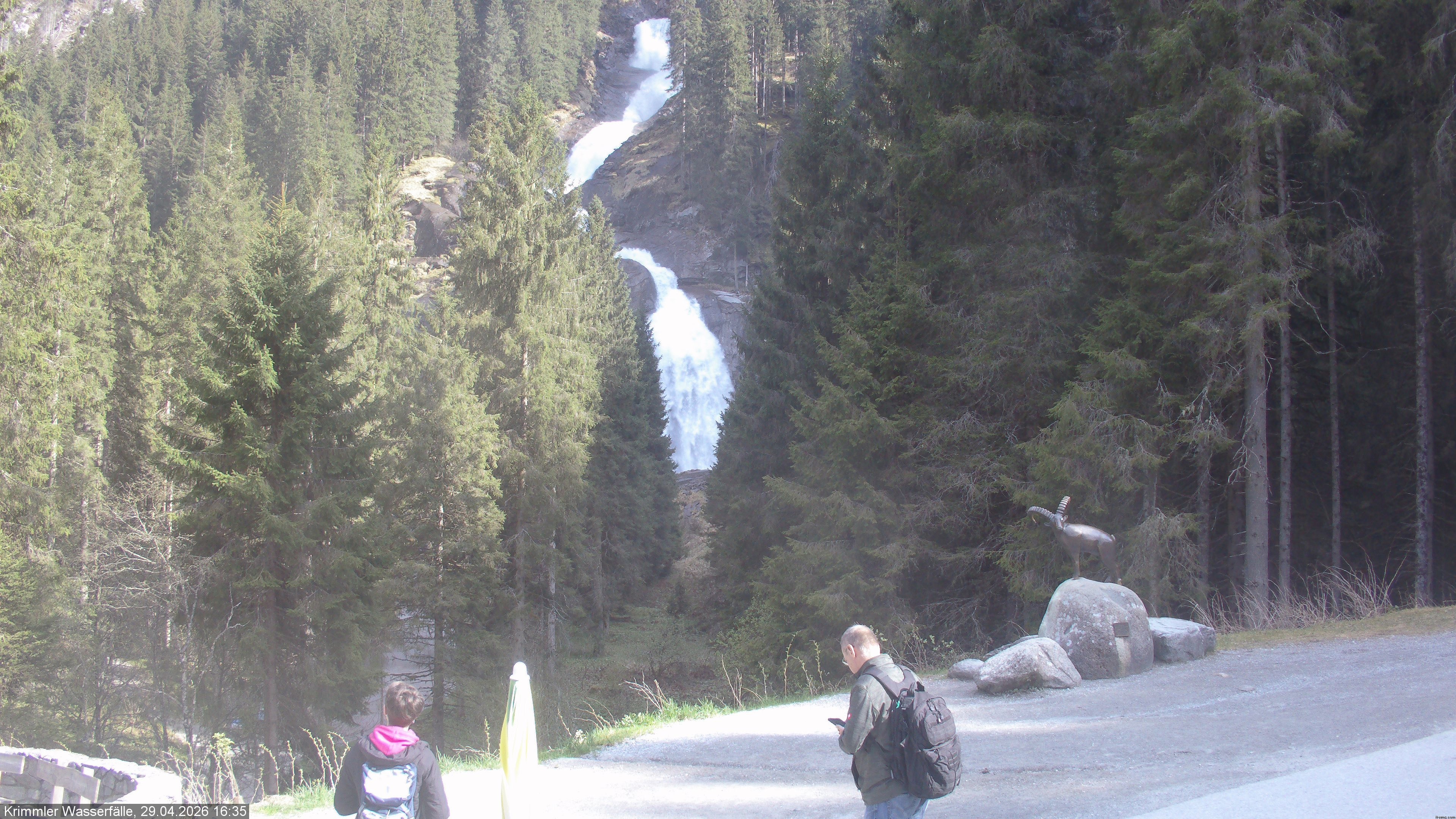 Archived image Webcam Hanke's Café - Krimml Waterfalls