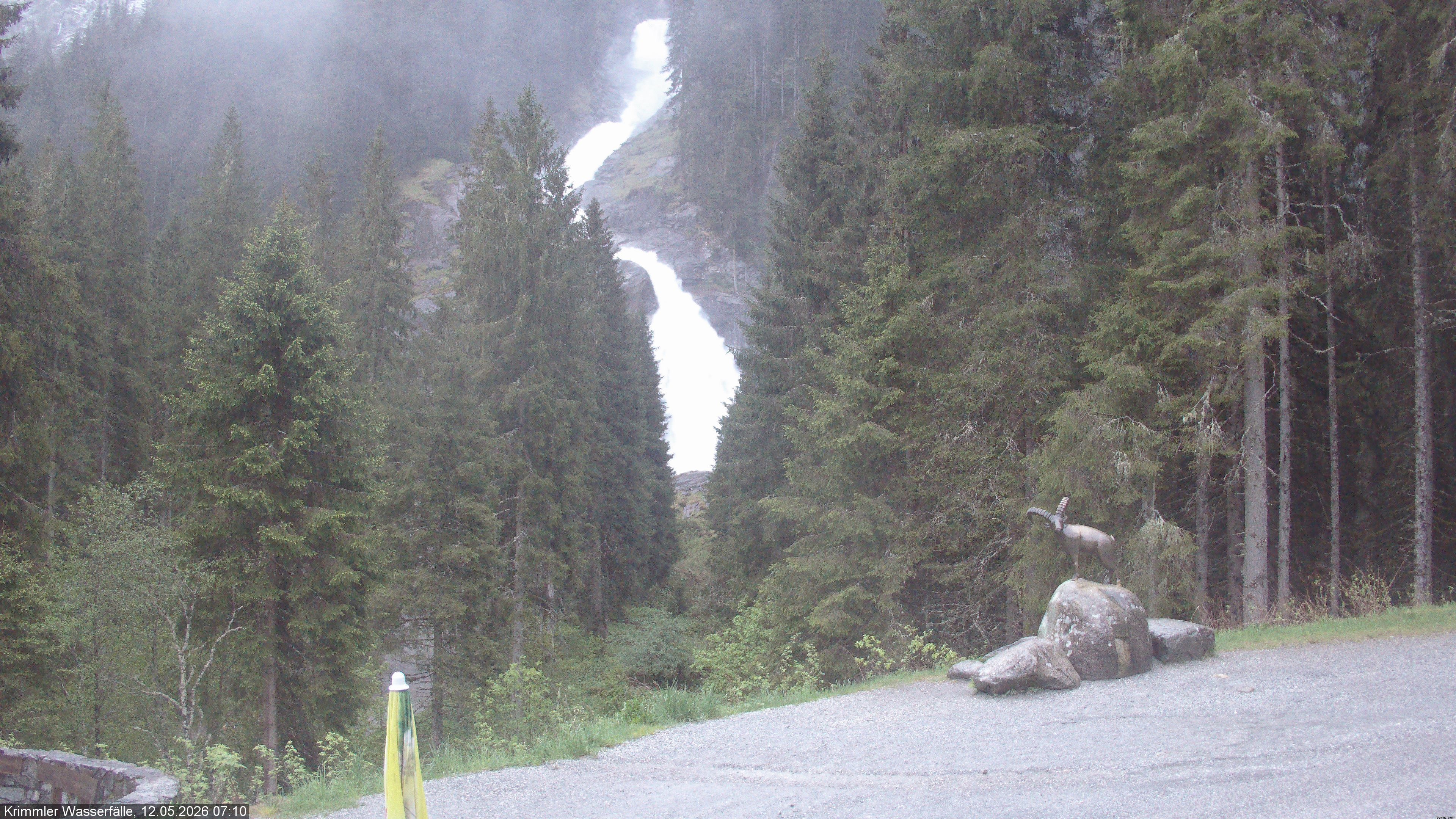 Archived image Webcam Hanke's Café - Krimml Waterfalls