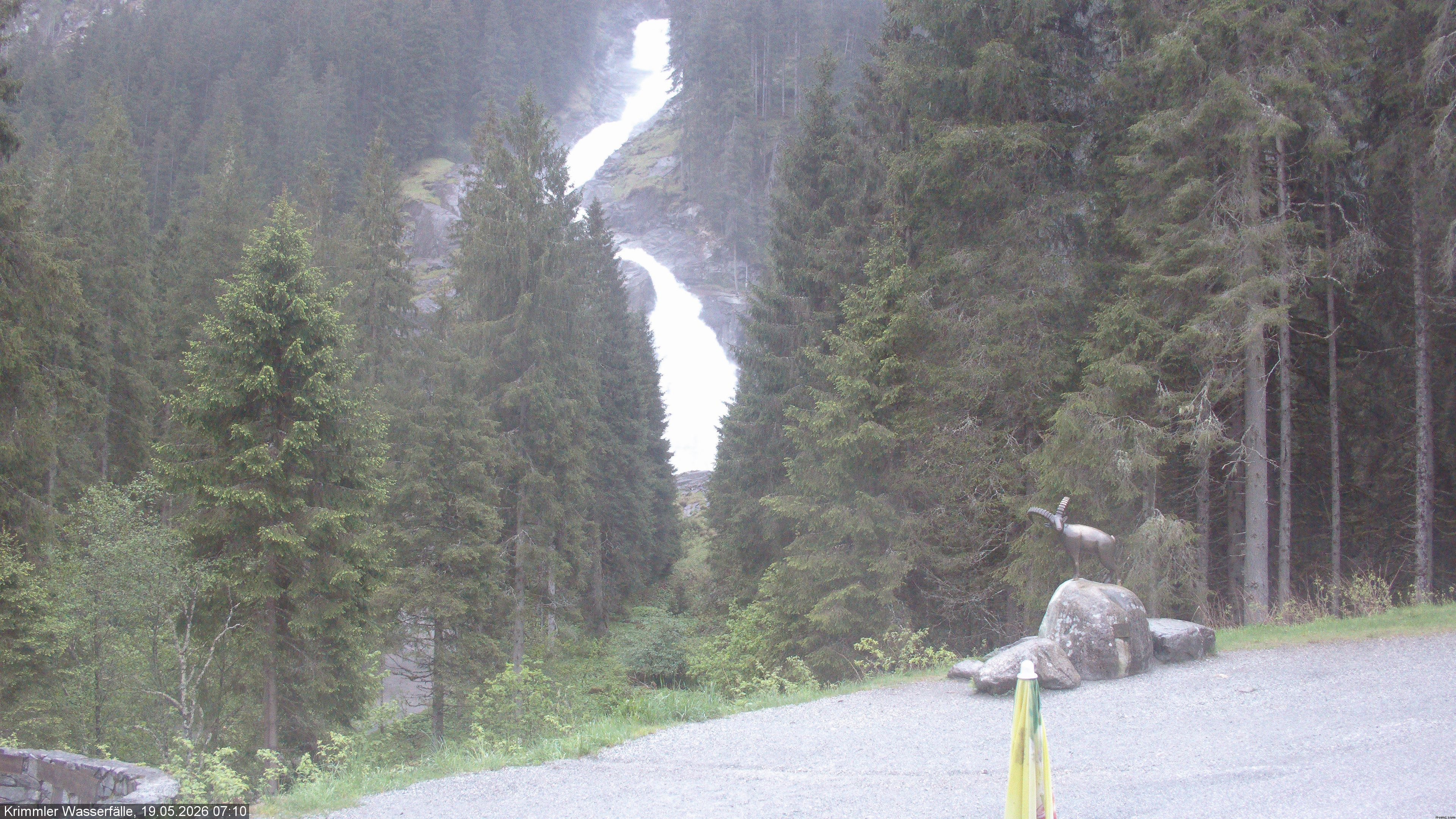 Archived image Webcam Hanke's Café - Krimml Waterfalls