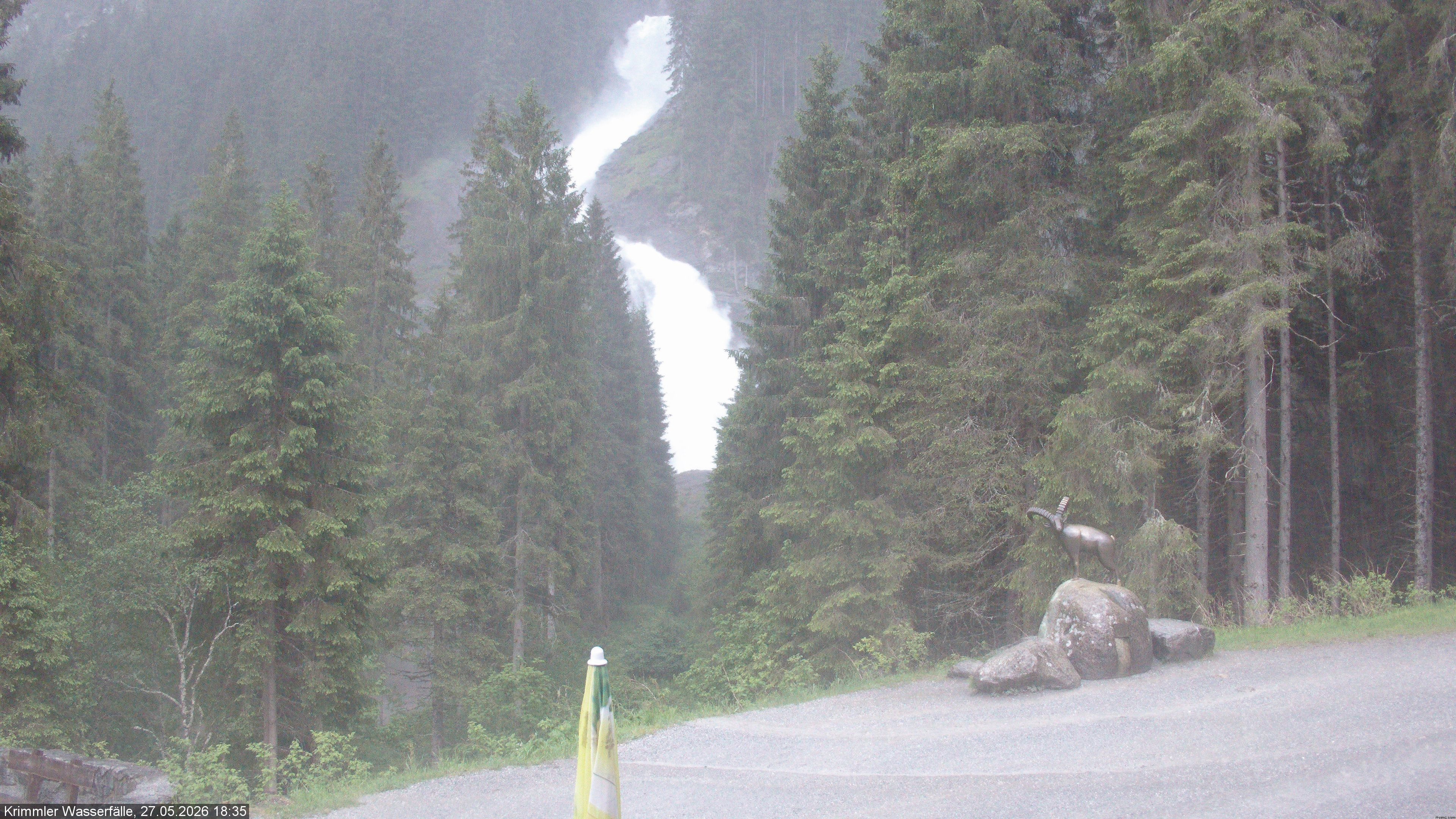 Archived image Webcam Hanke's Café - Krimml Waterfalls