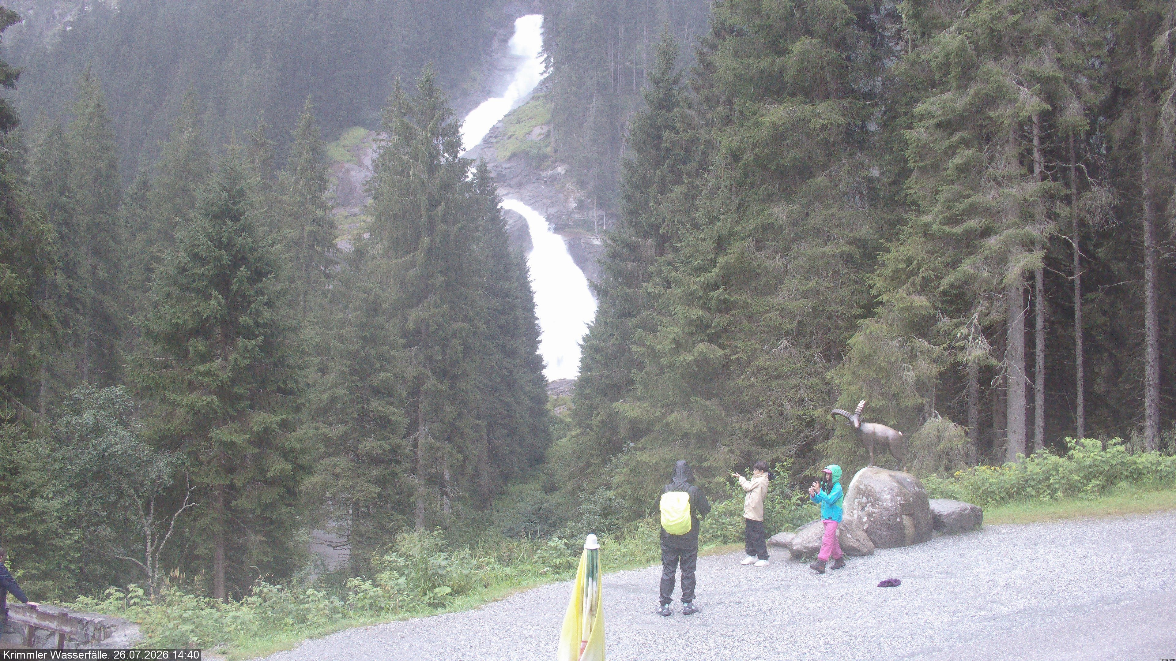 Archived image Webcam Hanke's Café - Krimml Waterfalls