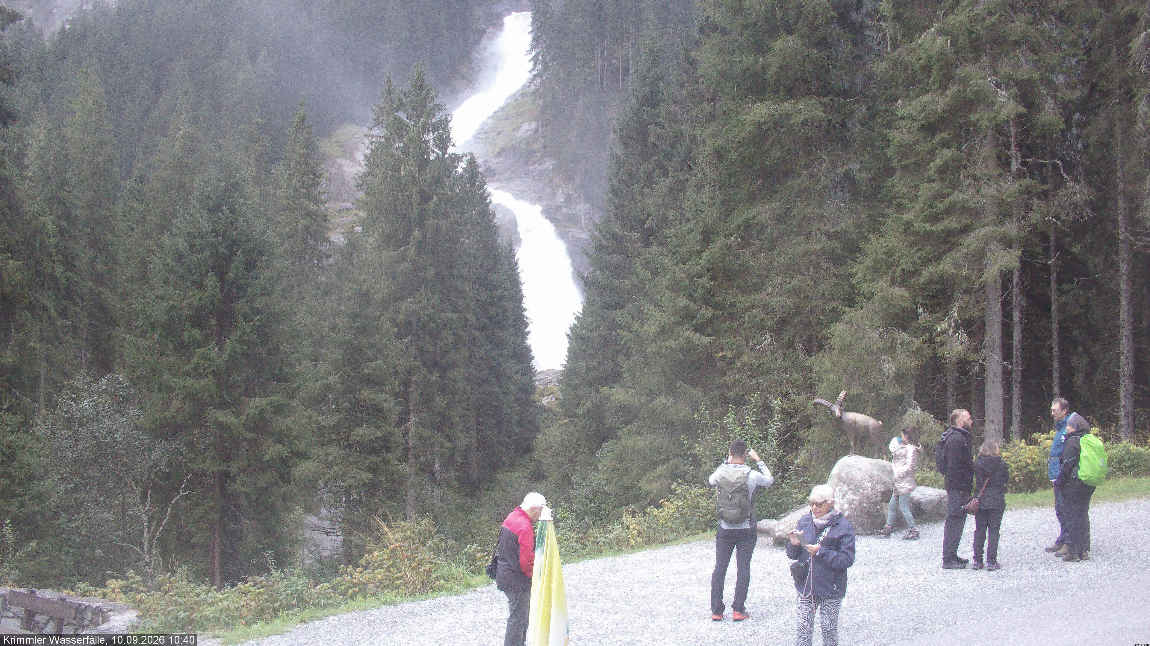Archived image Webcam Hanke's Café - Krimml Waterfalls