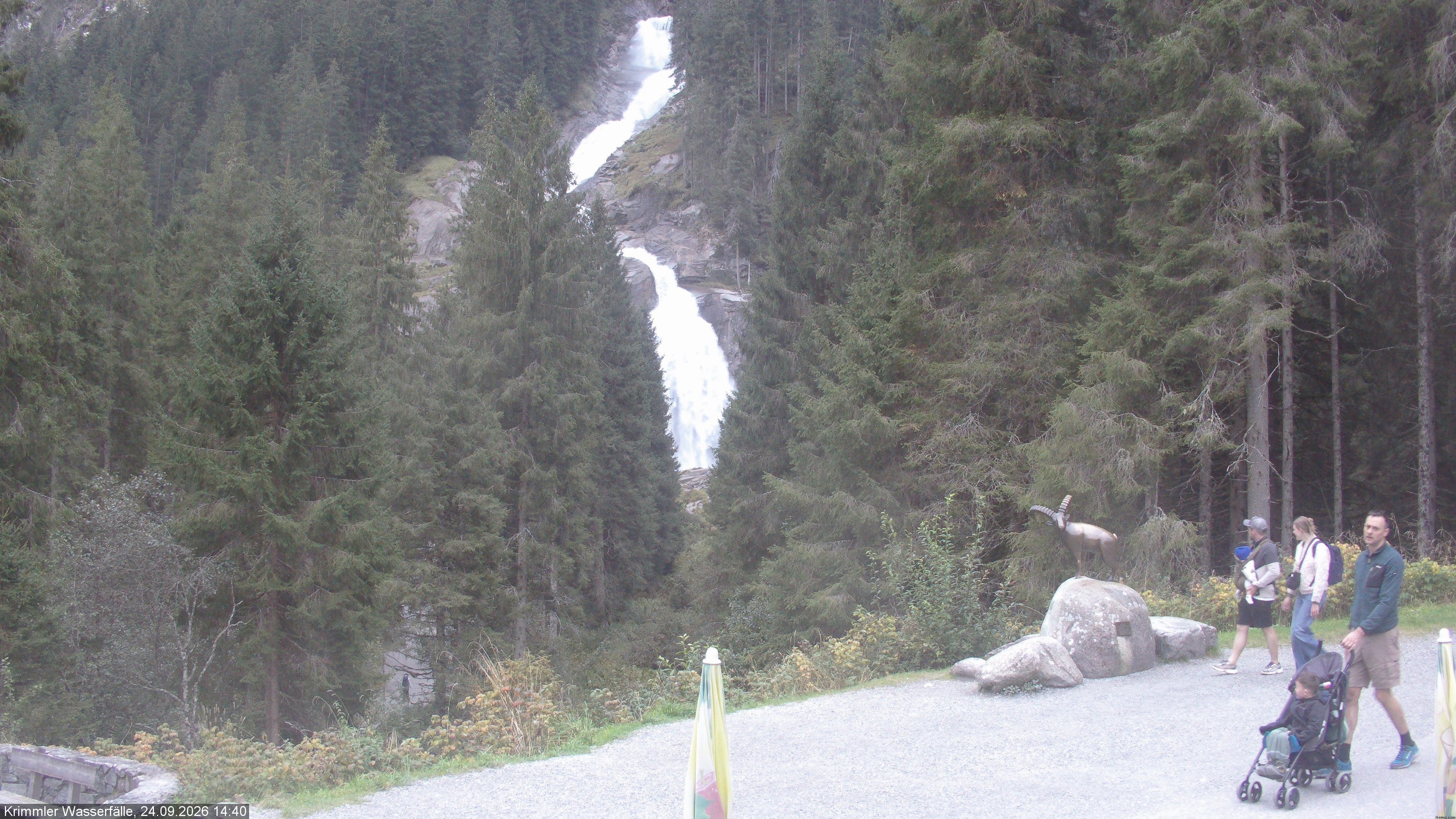 Archived image Webcam Hanke's Café - Krimml Waterfalls