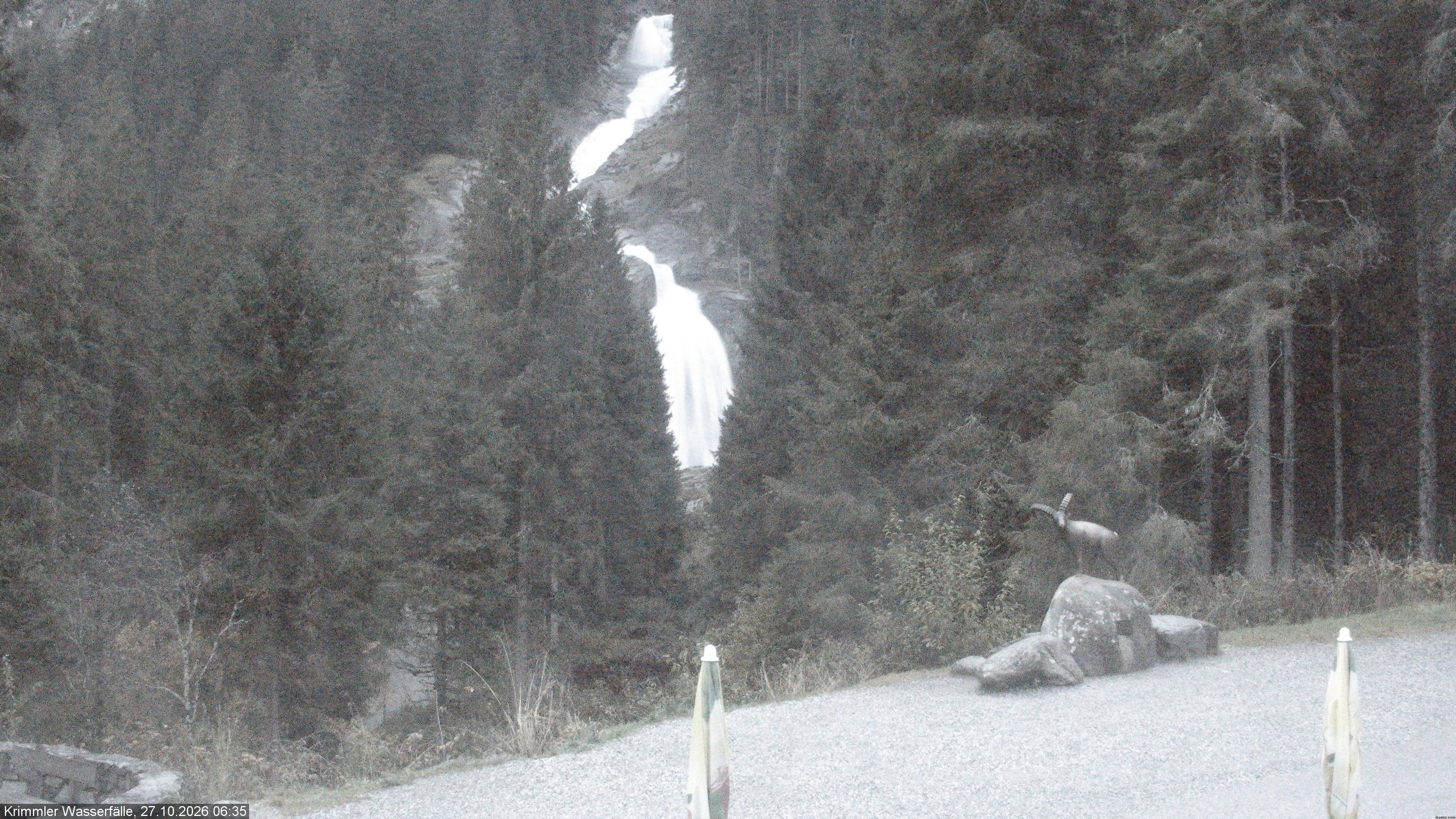 Archived image Webcam Hanke's Café - Krimml Waterfalls
