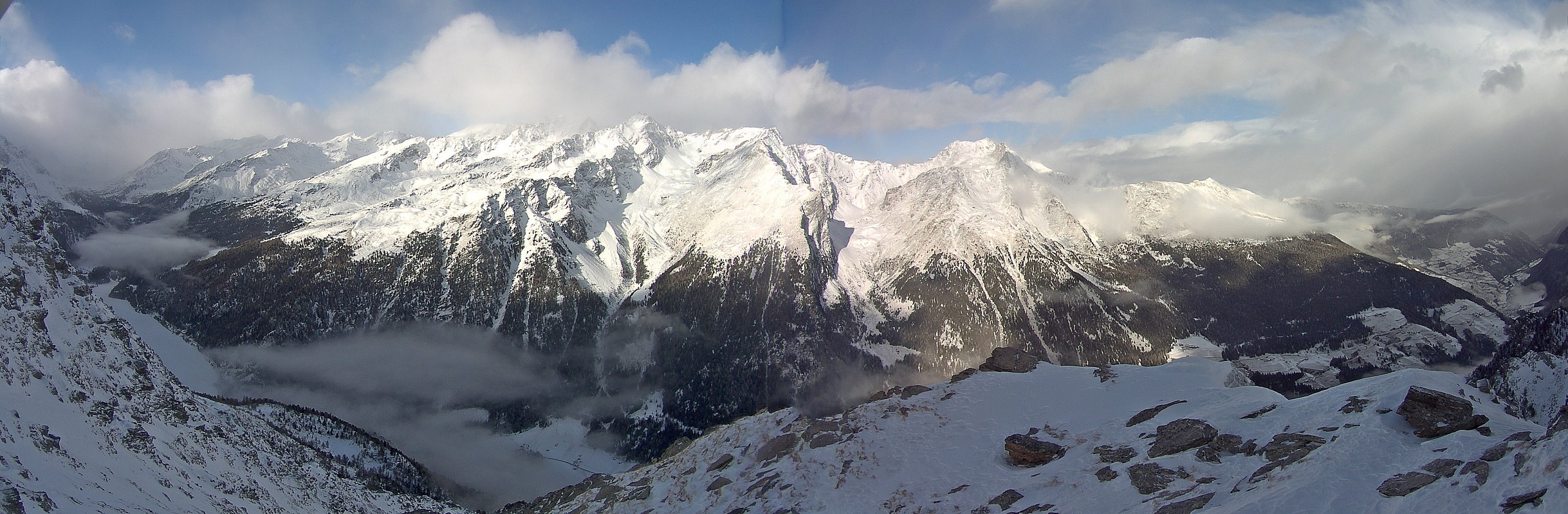 Archived image Webcam View at barrier lake Zufritt in Vinschgau Valley
