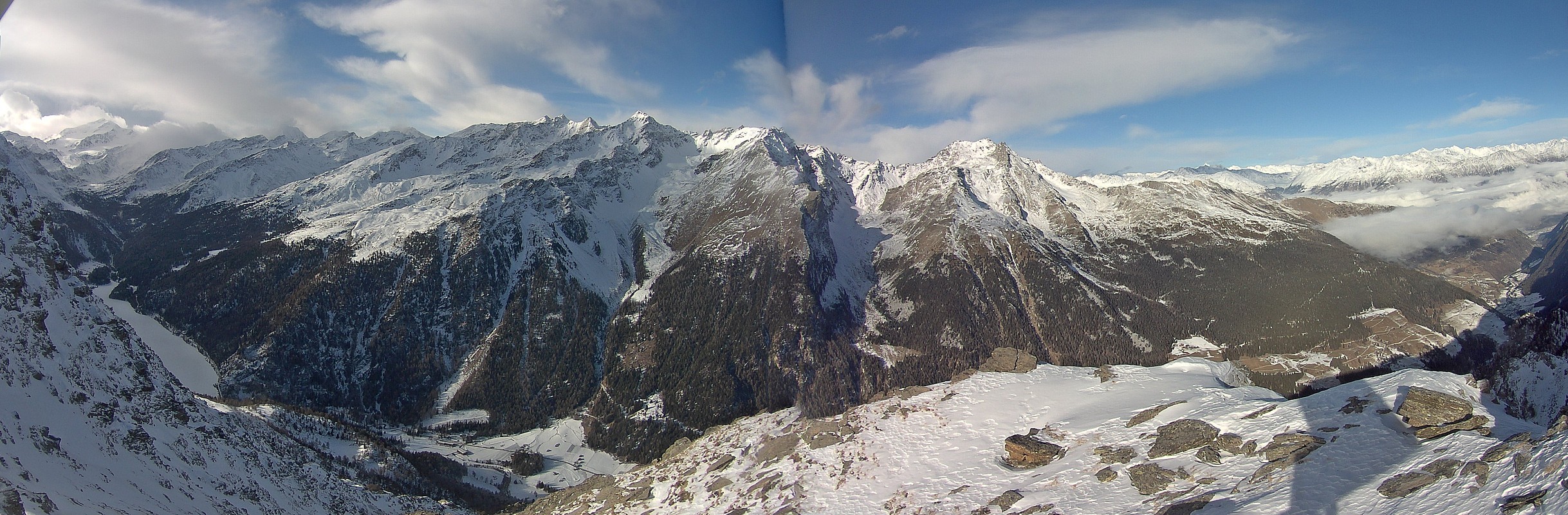 Archived image Webcam View at barrier lake Zufritt in Vinschgau Valley