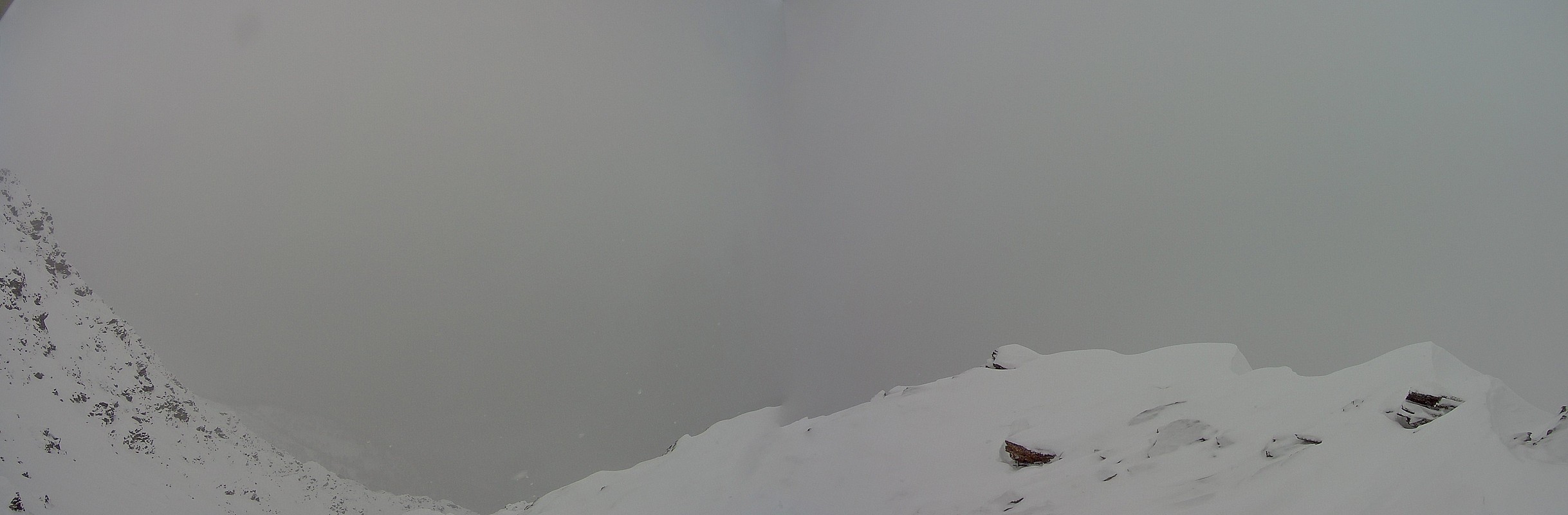 Archived image Webcam View at barrier lake Zufritt in Vinschgau Valley