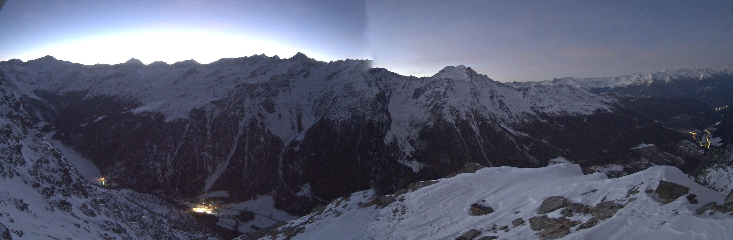 Archived image Webcam View at barrier lake Zufritt in Vinschgau Valley
